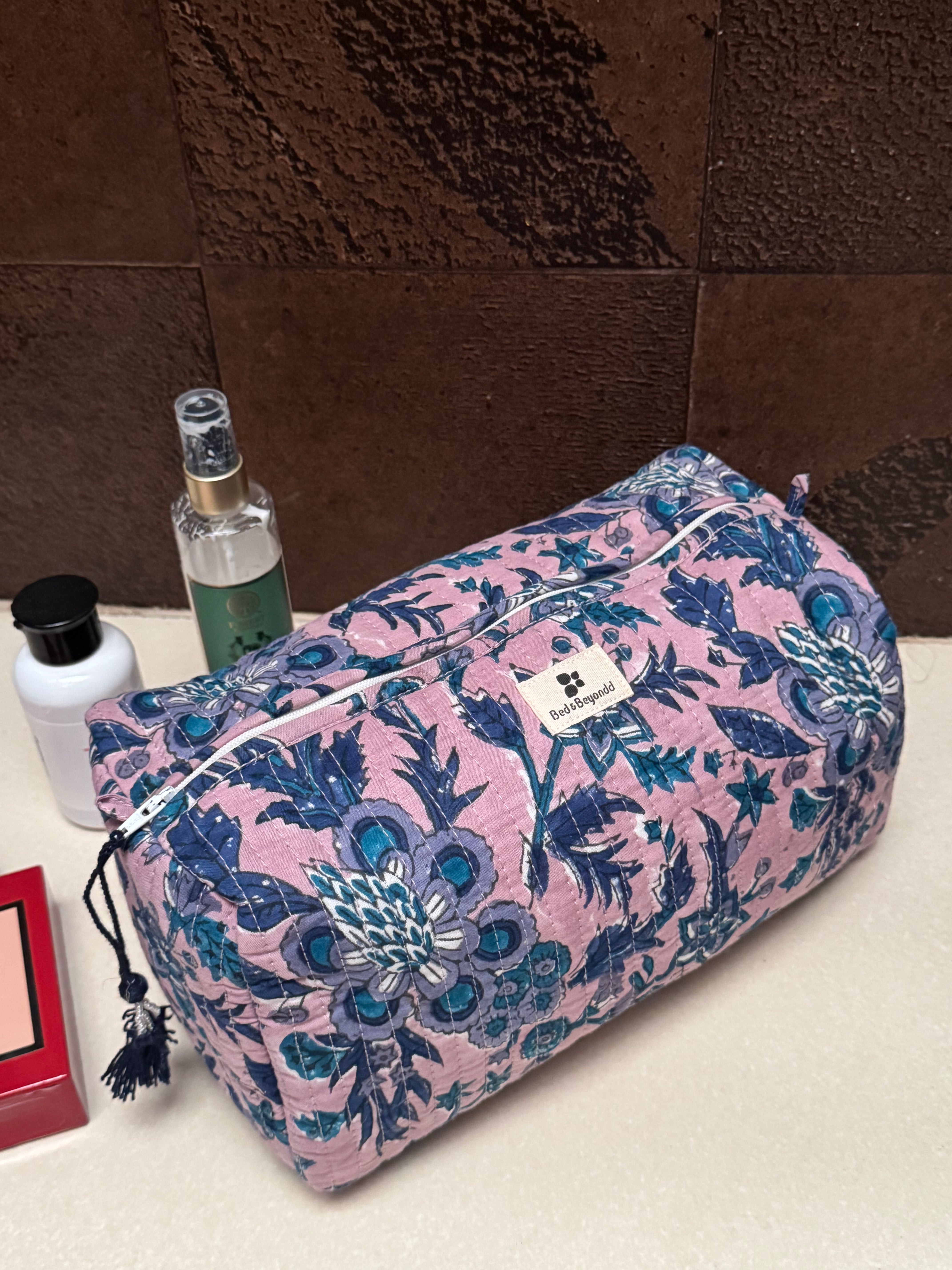 MULTI PURPOSE TOILETRY BAG