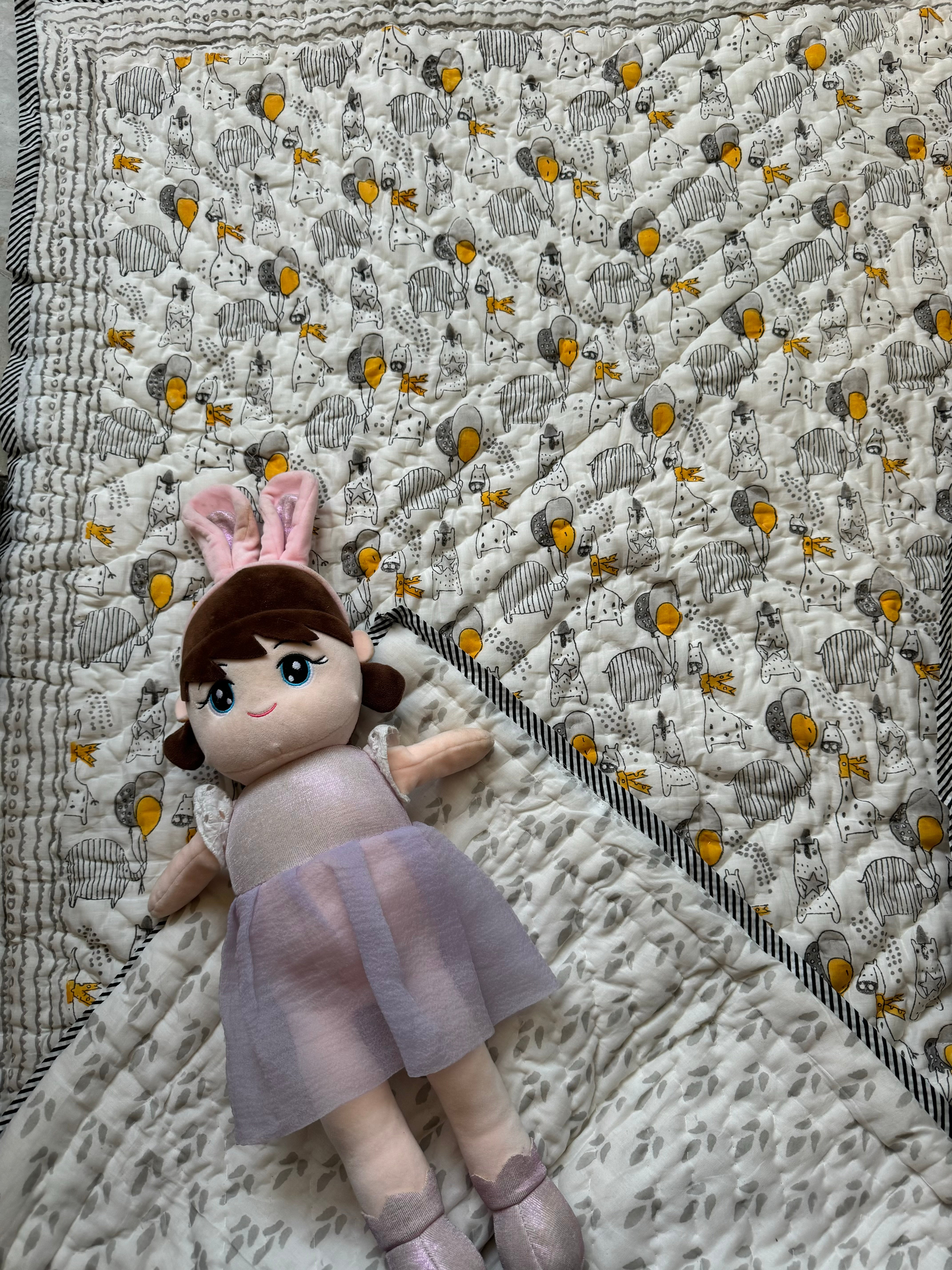 HANDBLOCK PRINTED REVERSIBLE MULMUL BABY QUILT (1 Year to 5 Years)