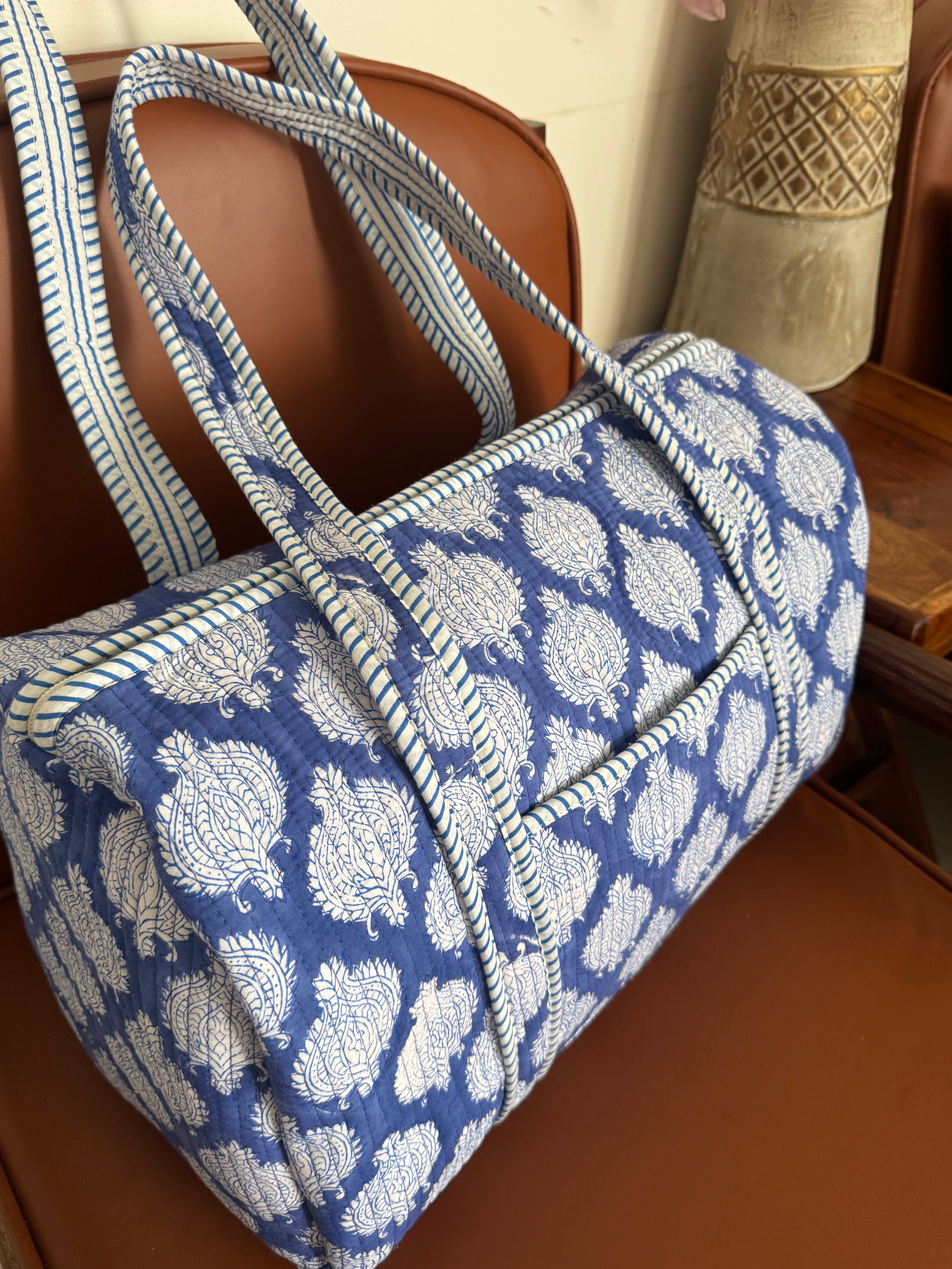 DUFFLE BAG