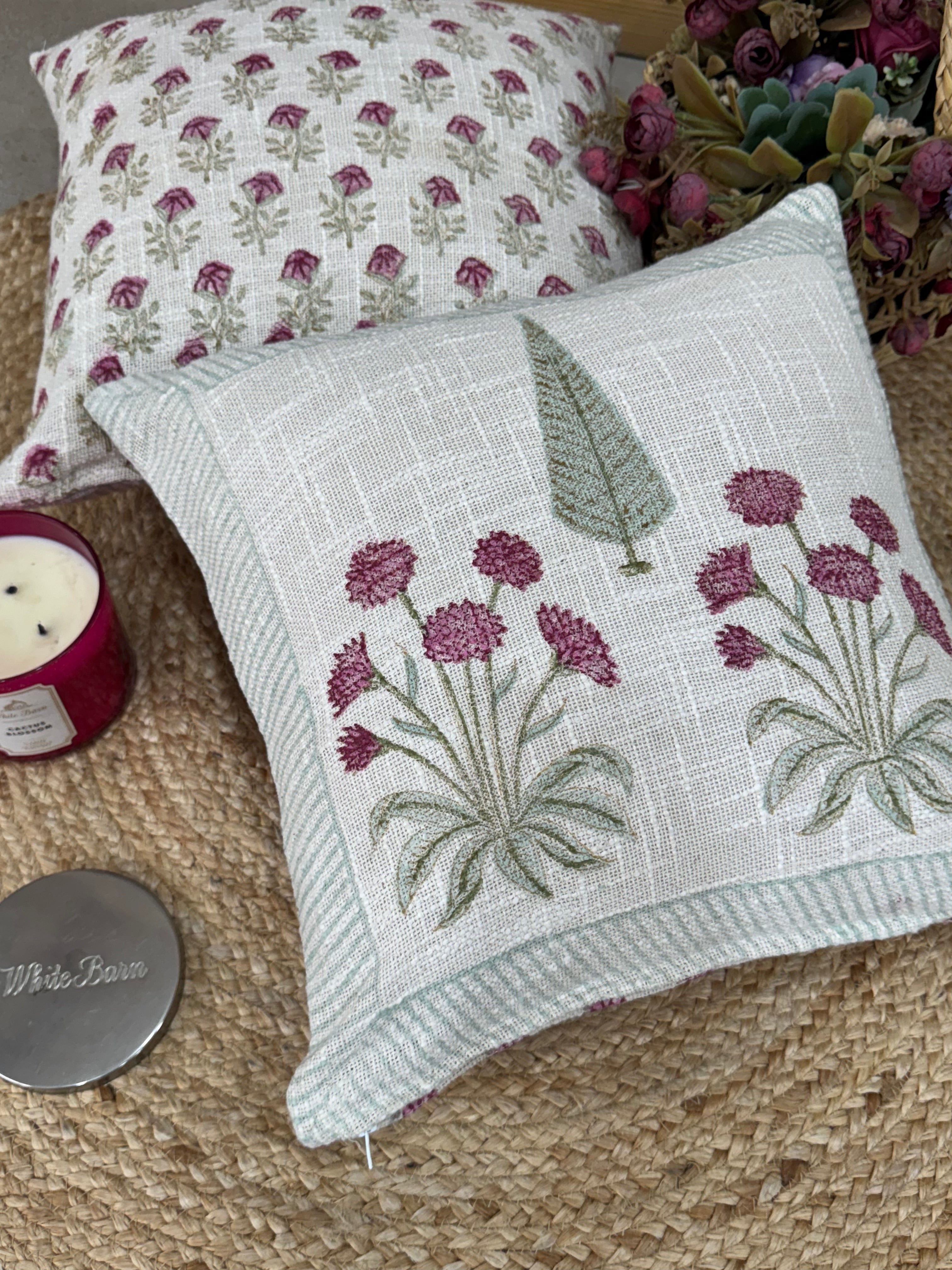 A PAIR OF HANDBLOCK PRINTED 16*16 INCHES JUTE CUSHION COVER