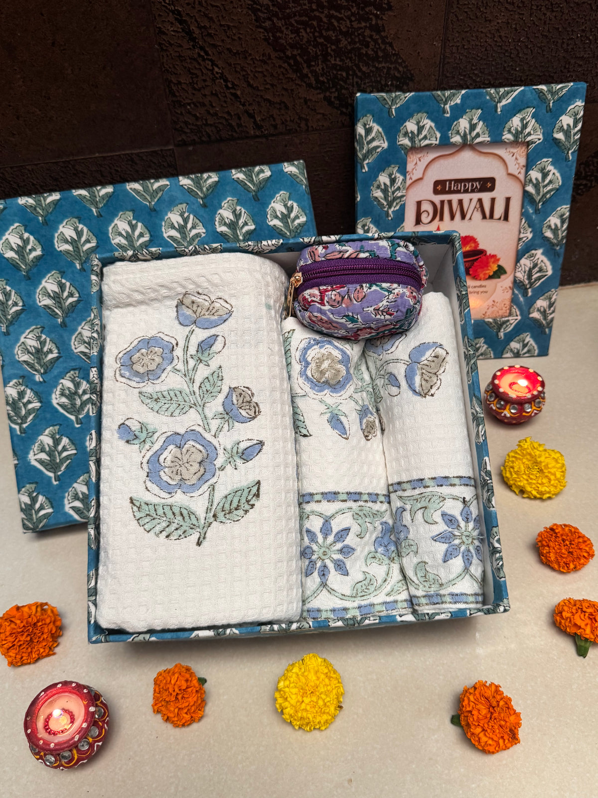 HANDBLOCK PRINTED GIFT BOX - BATH LINEN
