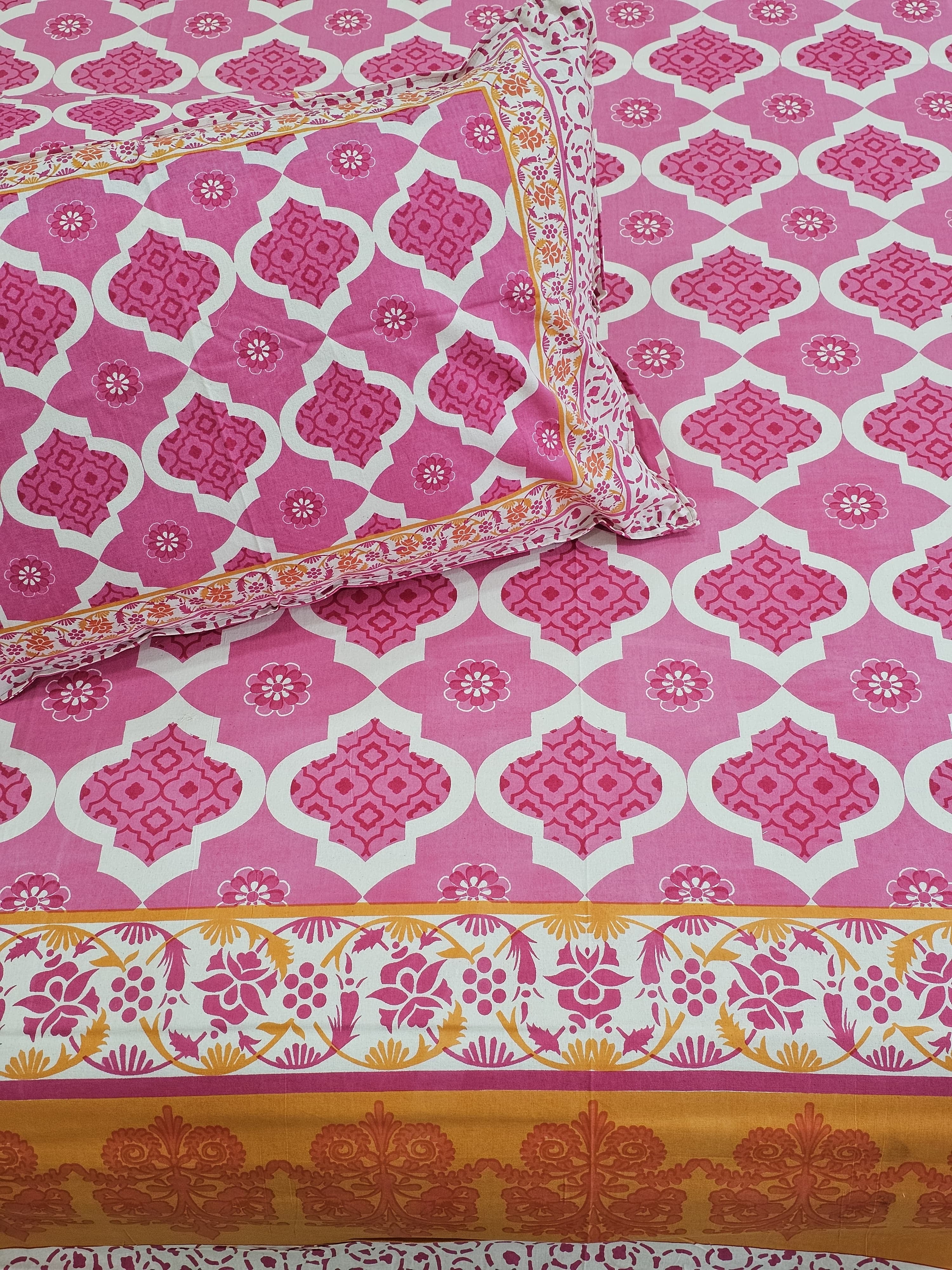 SANSKRITI BEDSHEET WITH TWO REVERSIBLE PILLOW COVERS