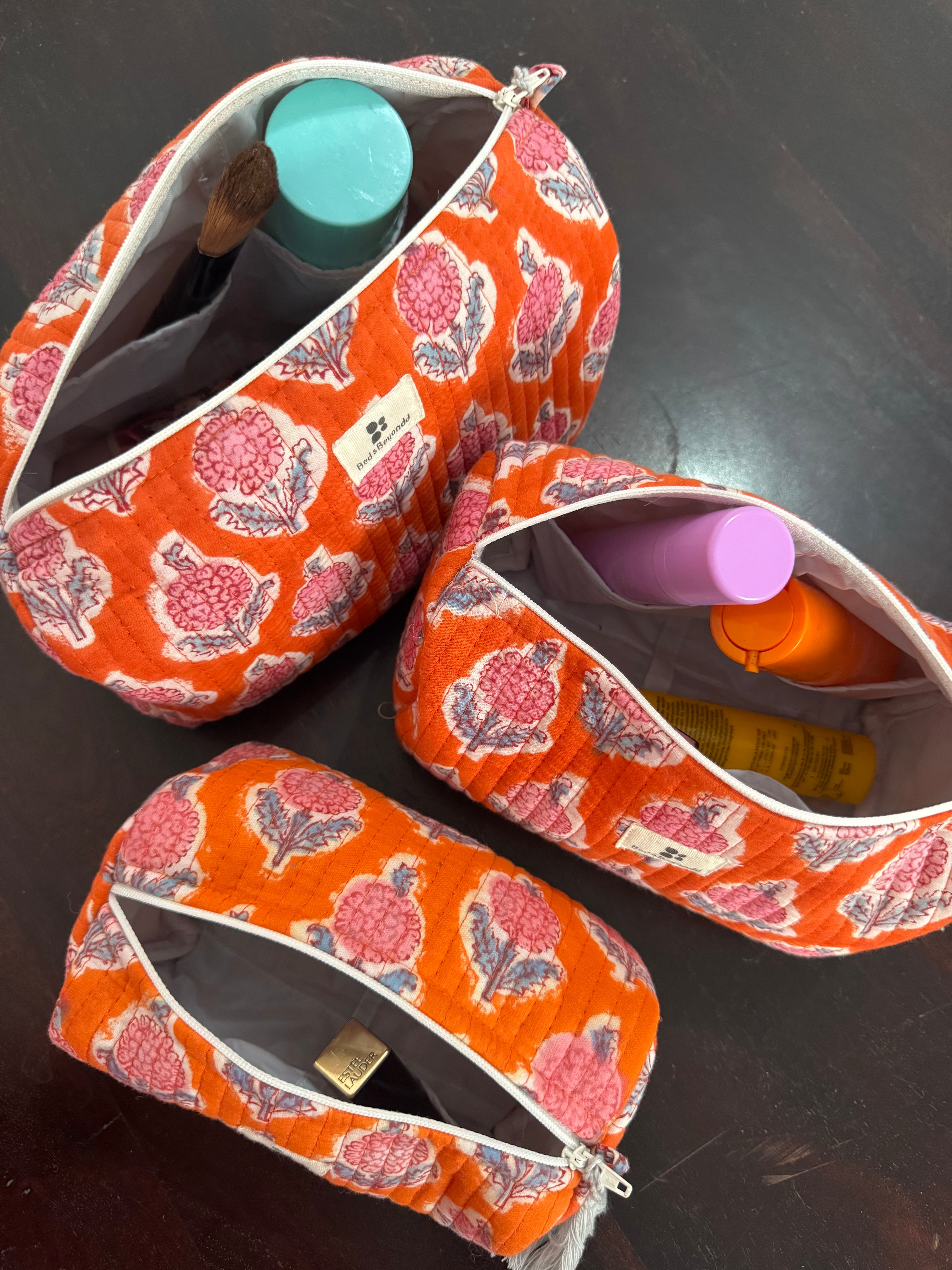 SET OF THREE MULTI PURPOSE TOILETRY BAGS