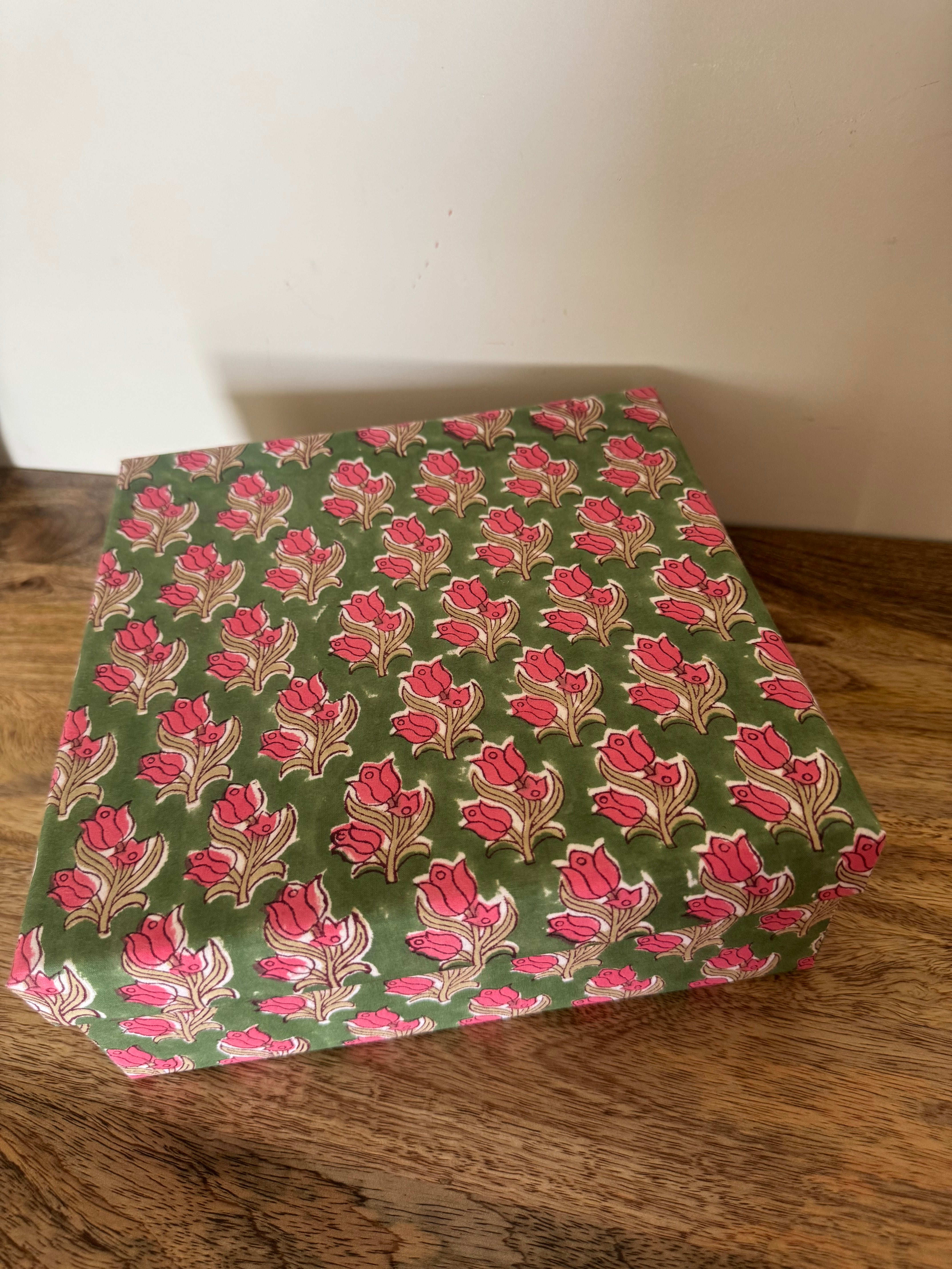 HANDBLOCK PRINTED GIFT BOX - BATH LINEN