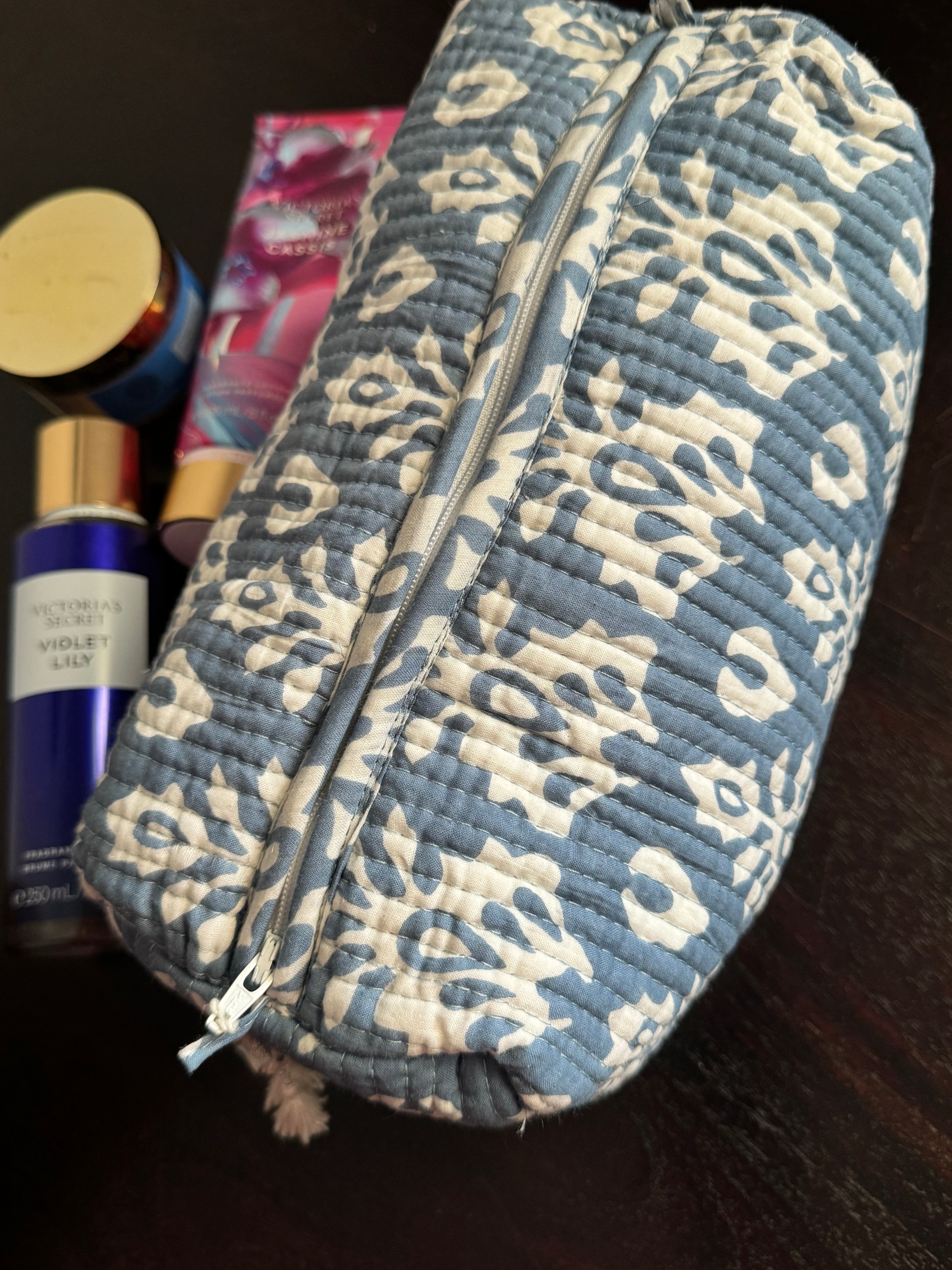 MULTI PURPOSE TOILETRY BAGS