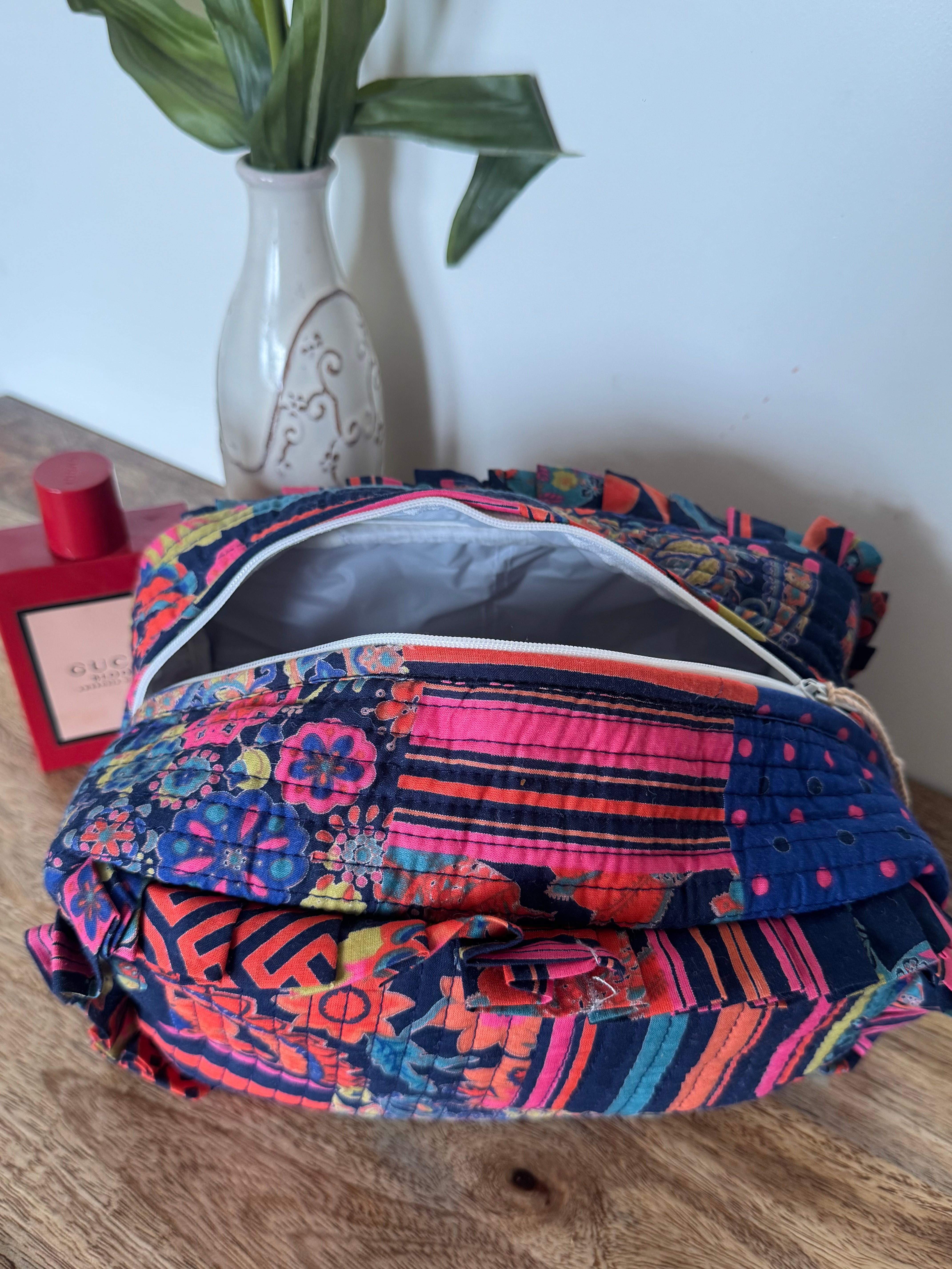 FRILL TOILETRY BAG