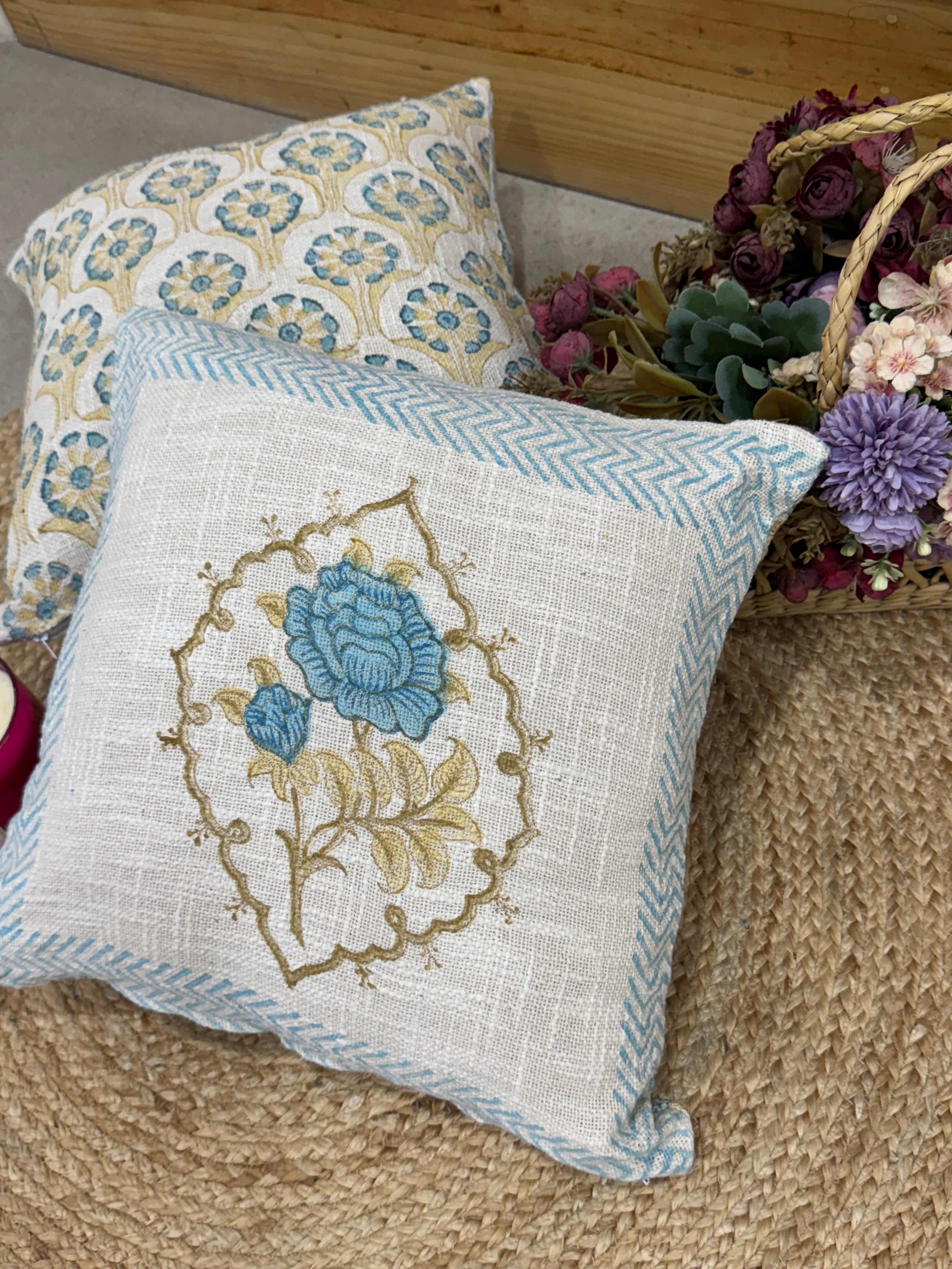 A PAIR OF HANDBLOCK PRINTED 16*16 INCHES JUTE CUSHION COVER