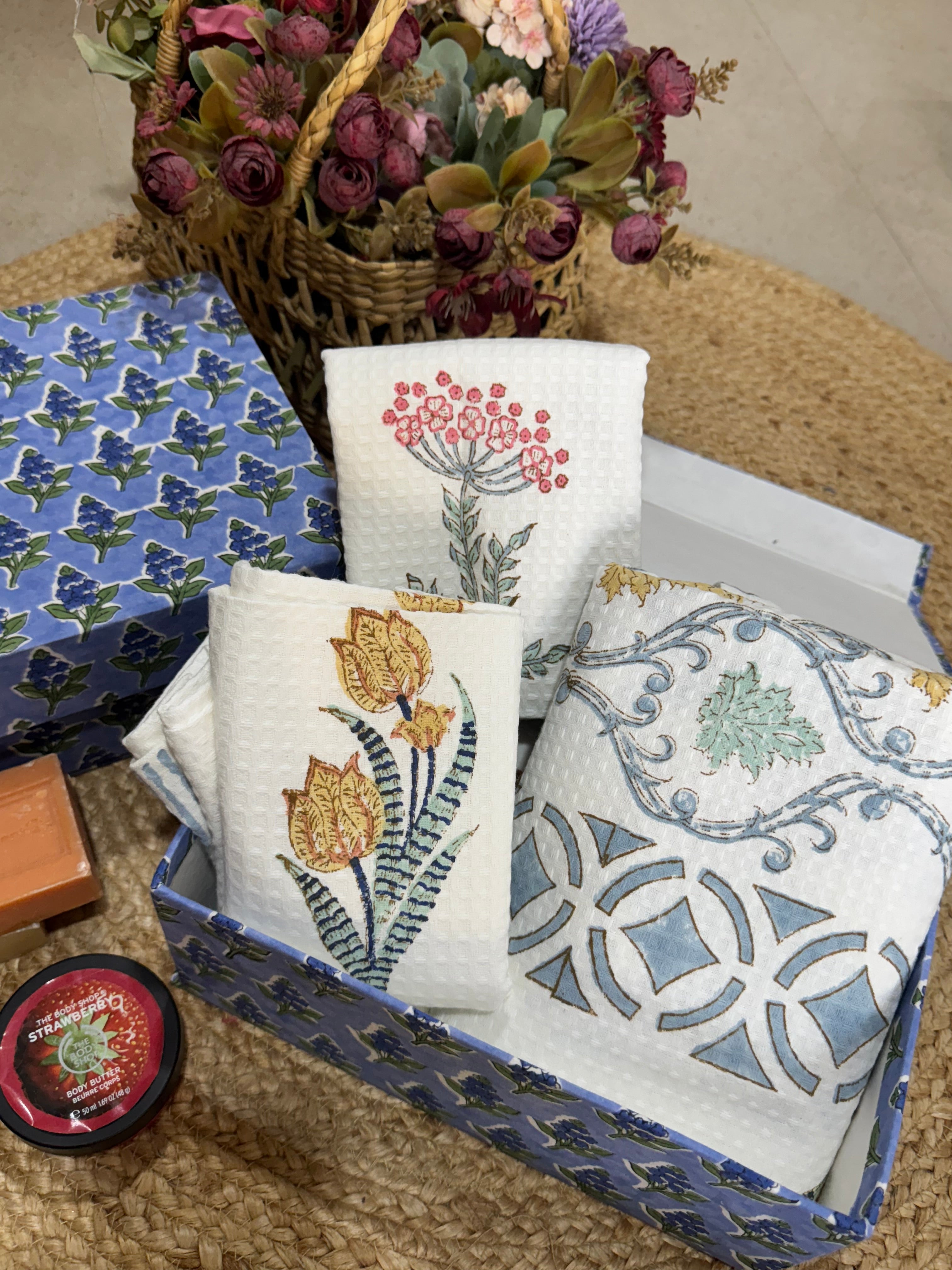HANDBLOCK PRINTED GIFT BOX - BATH LINEN