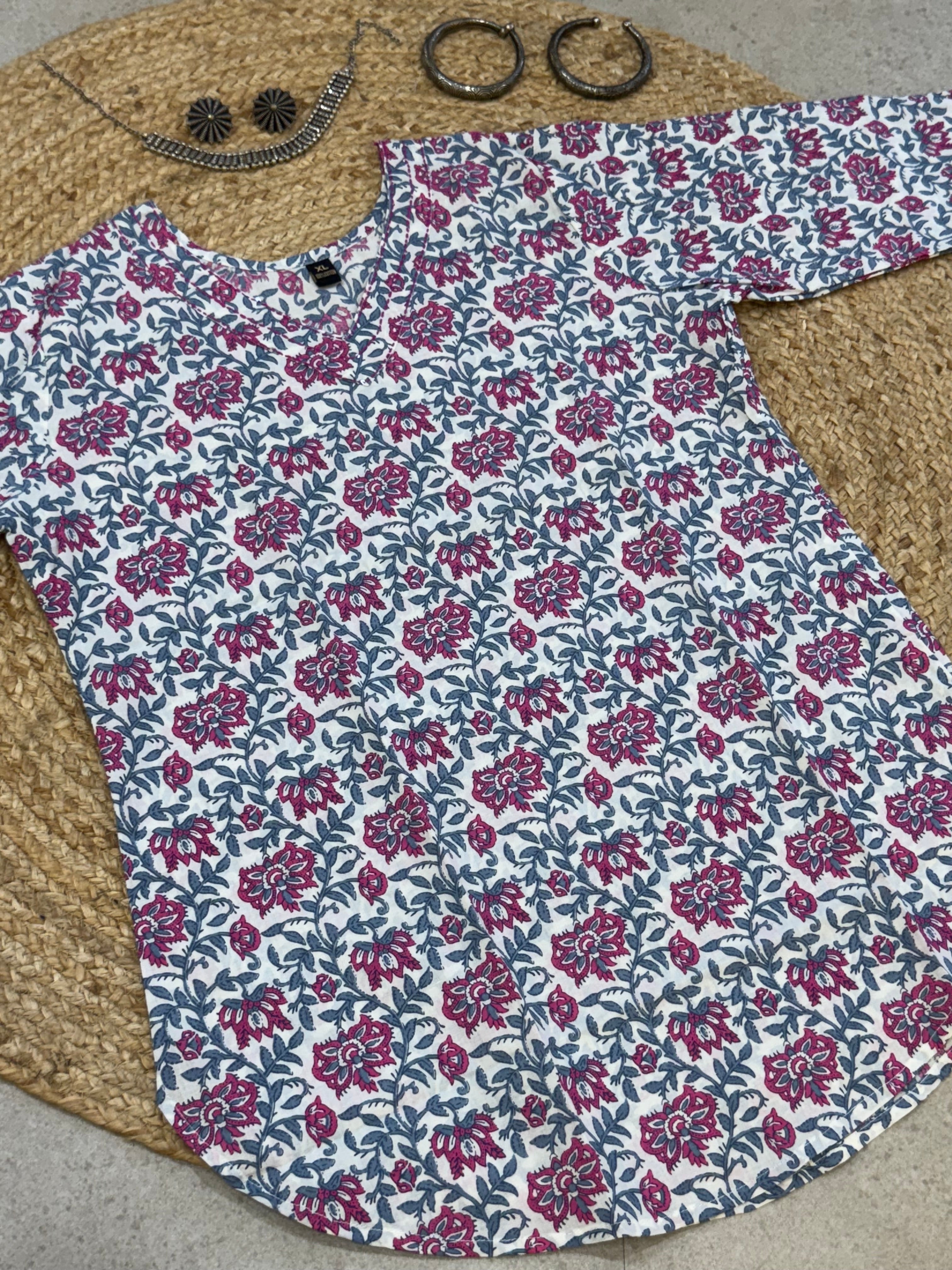 V NECK SHORT LENGTH COTTON KURTA