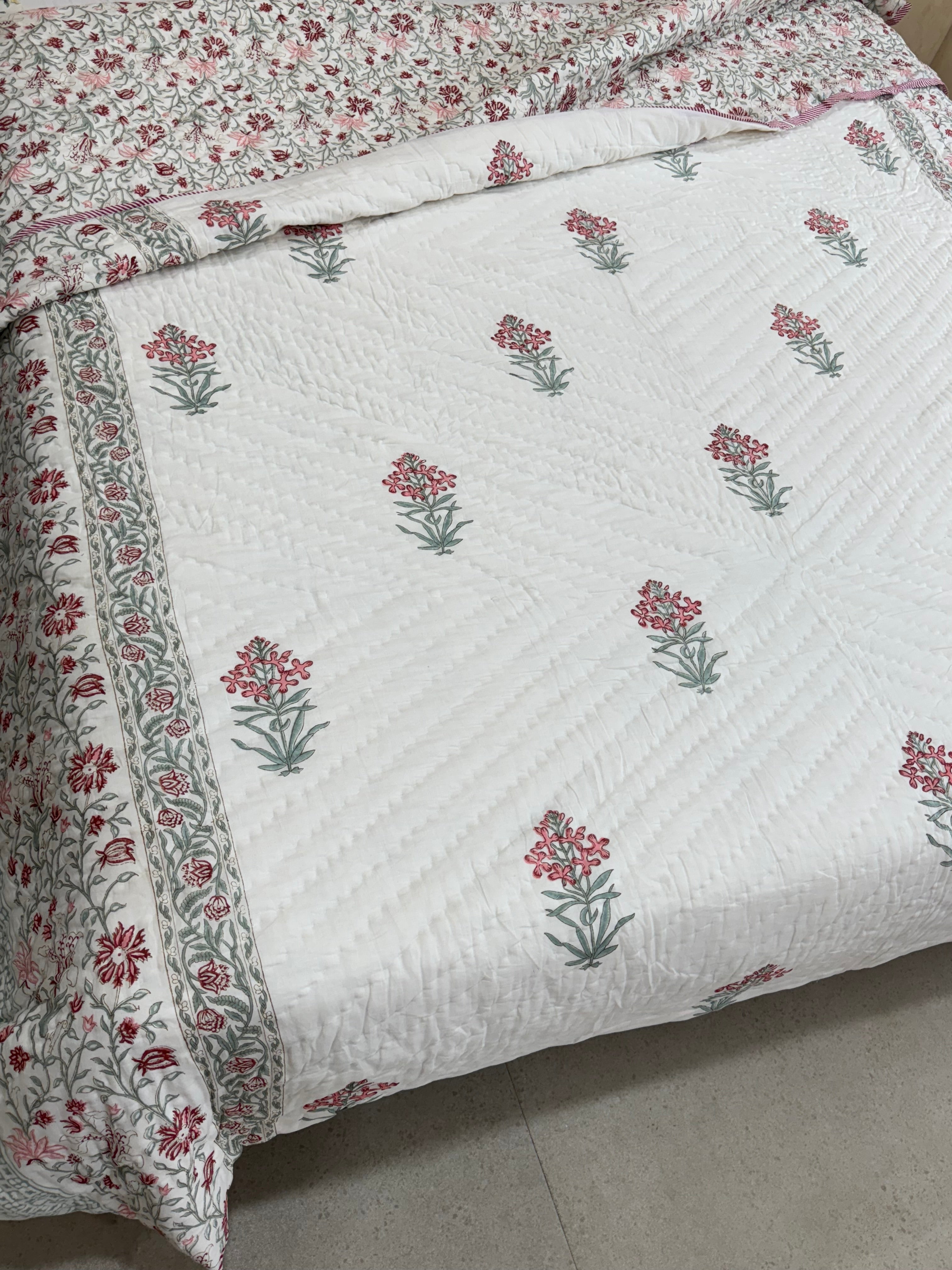 HAND BLOCK PRINTED REVERSIBLE MULMUL DOUBLE BED QUILT