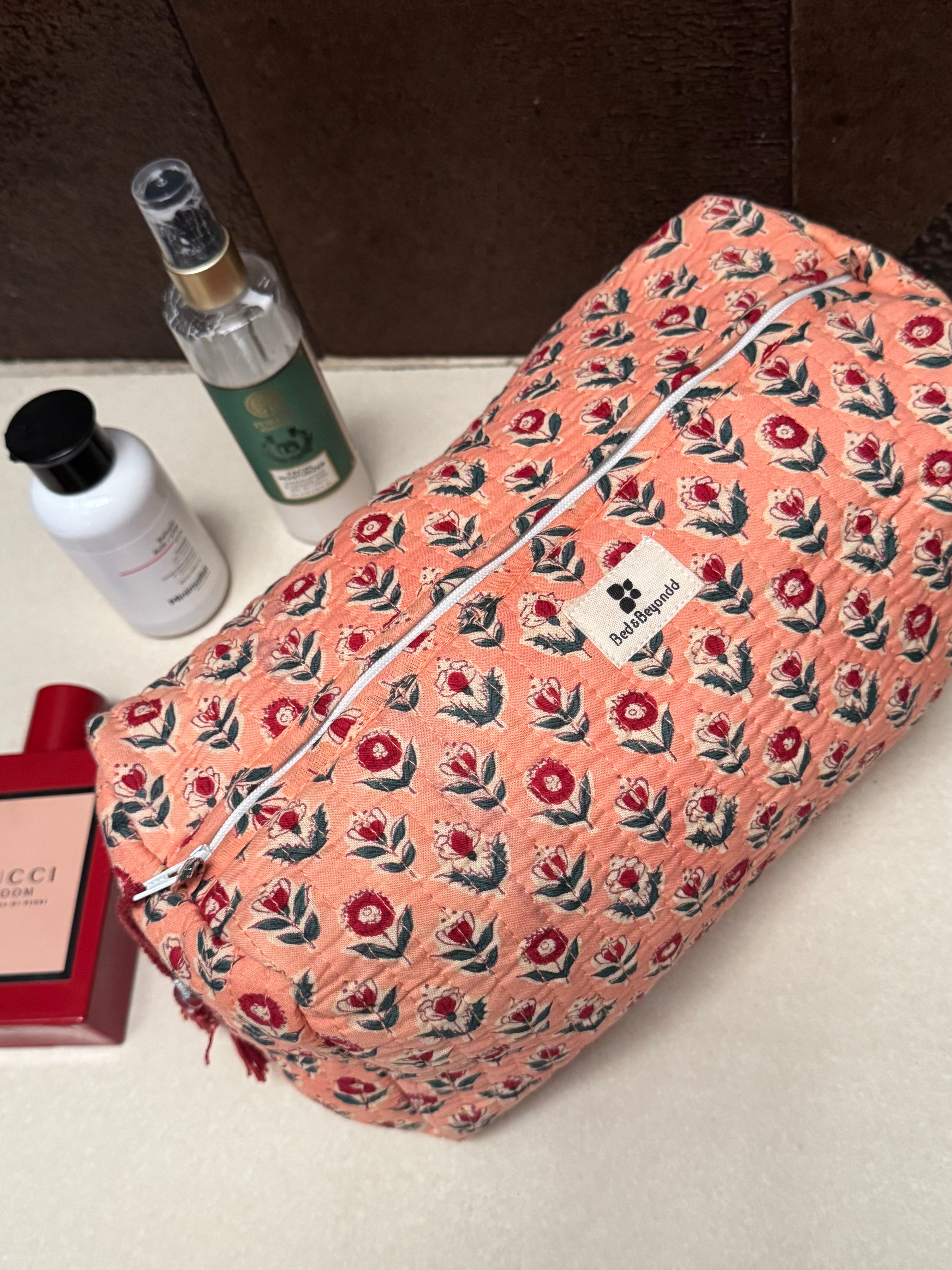 MULTI PURPOSE TOILETRY BAG
