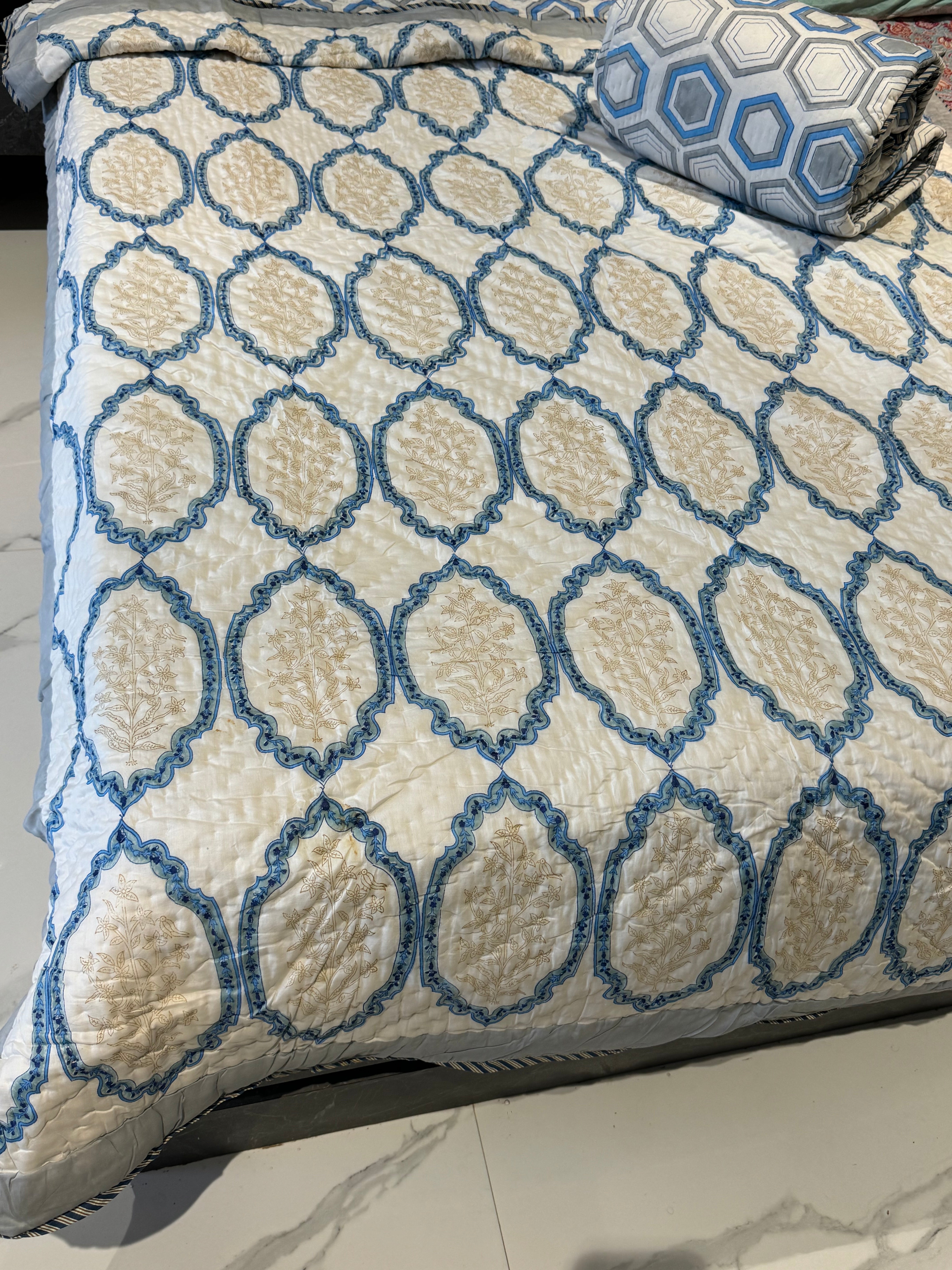 DHARNA HANDBLOCK PRINTED SINGLE QUILT