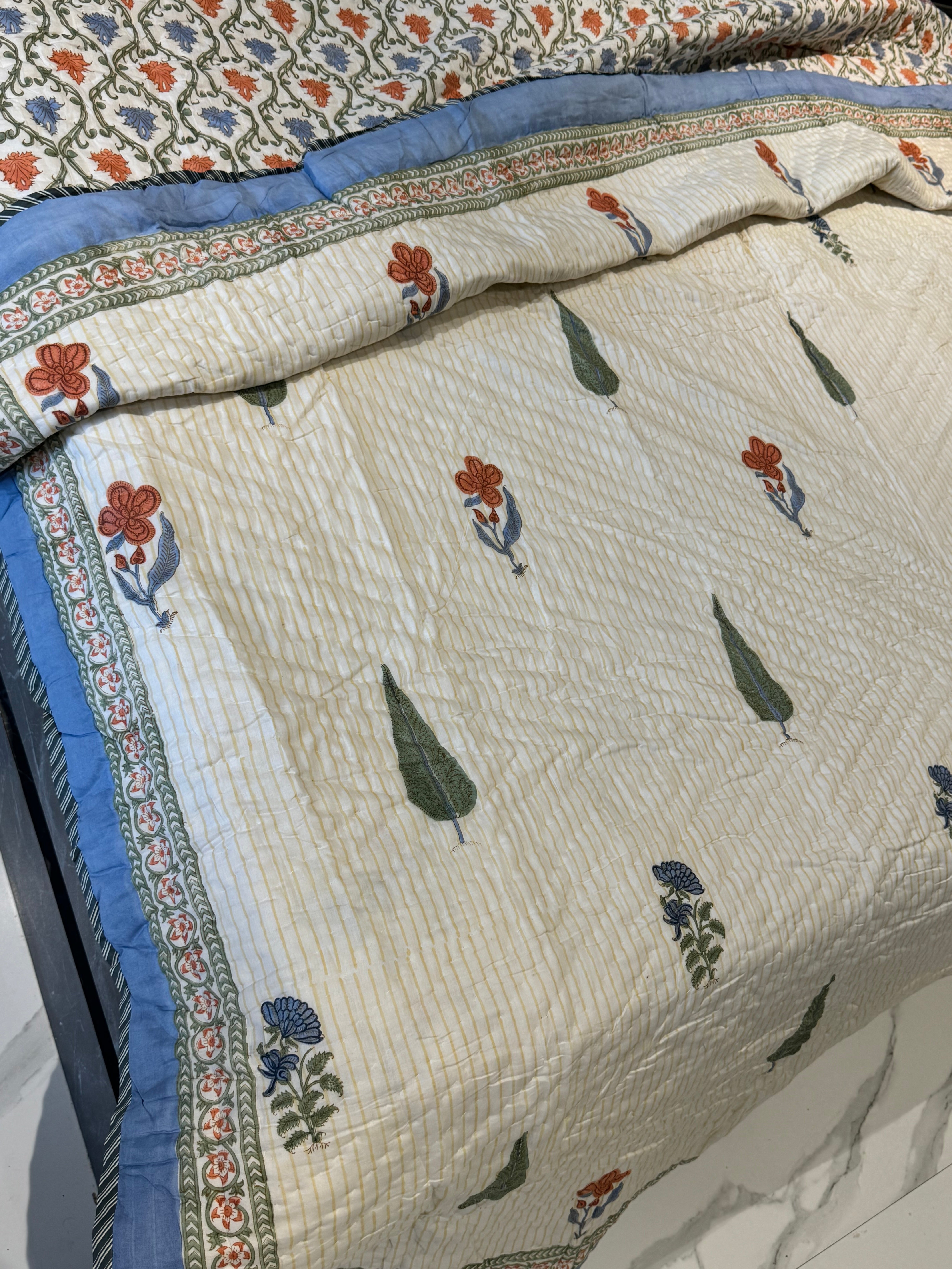 ARNIT HAND BLOCK PRINTED REVERSIBLE MULMUL QUILT