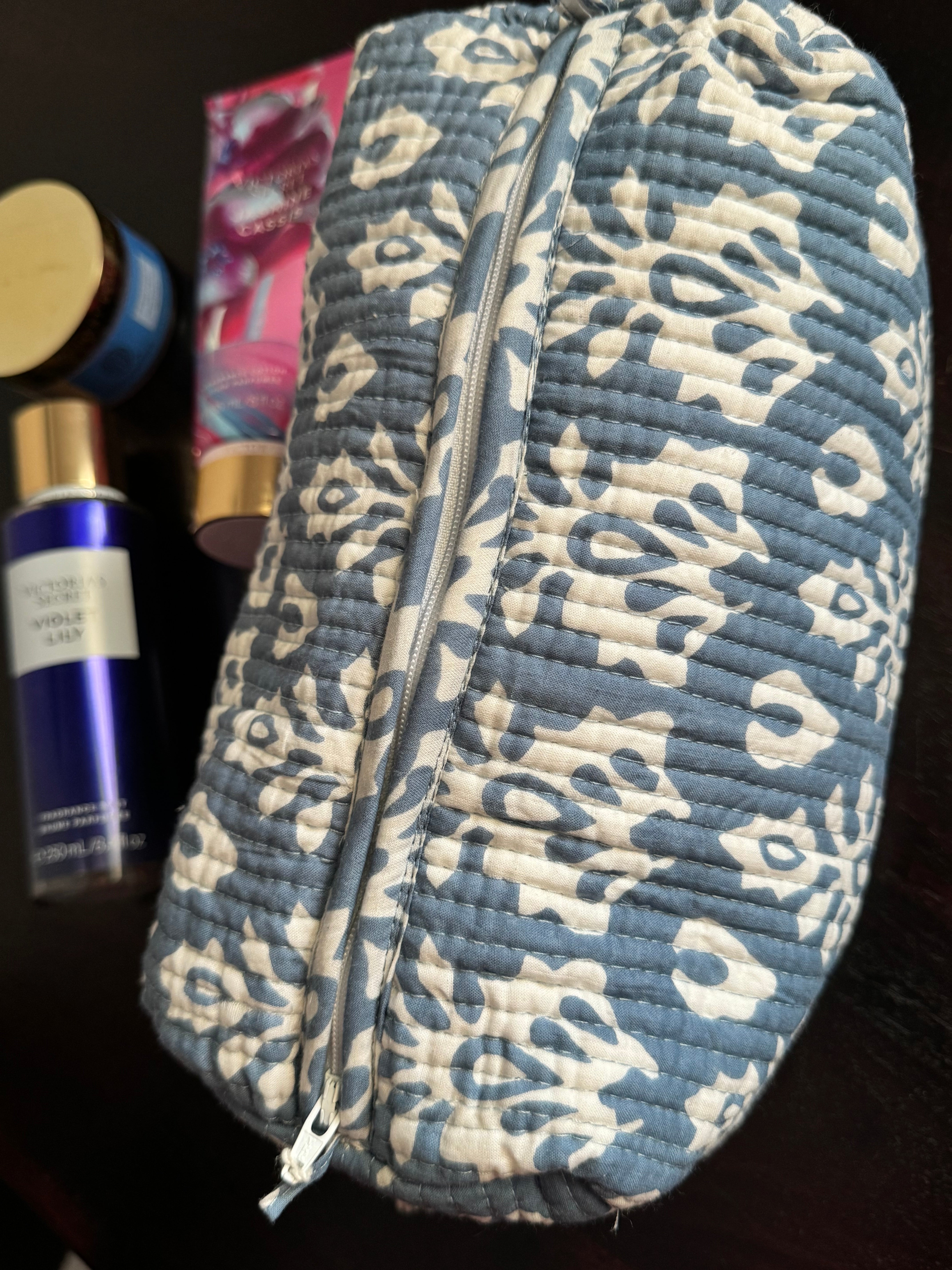 MULTI PURPOSE TOILETRY BAGS