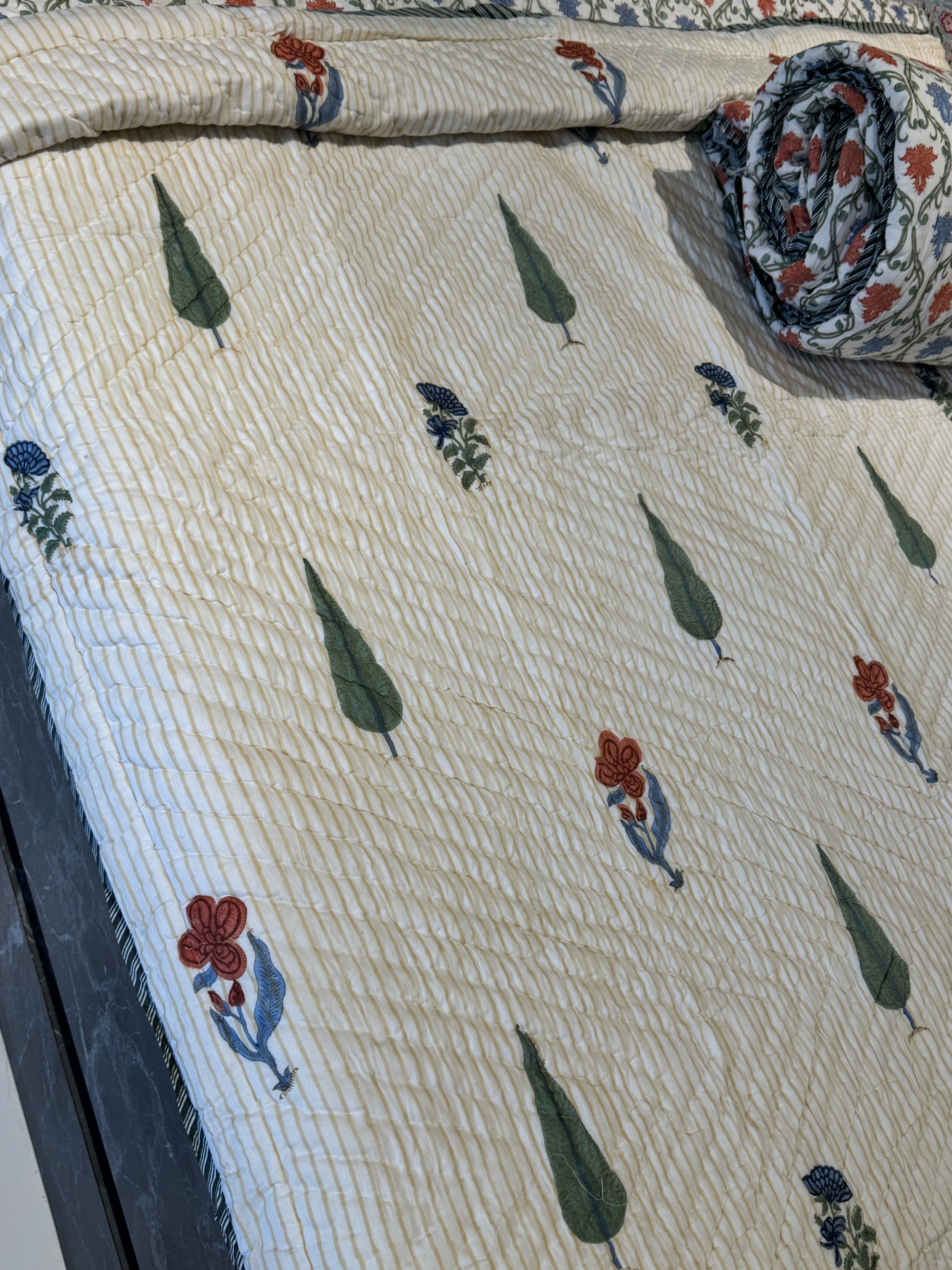 ARNIT HANDBLOCK PRINTED SINGLE QUILT