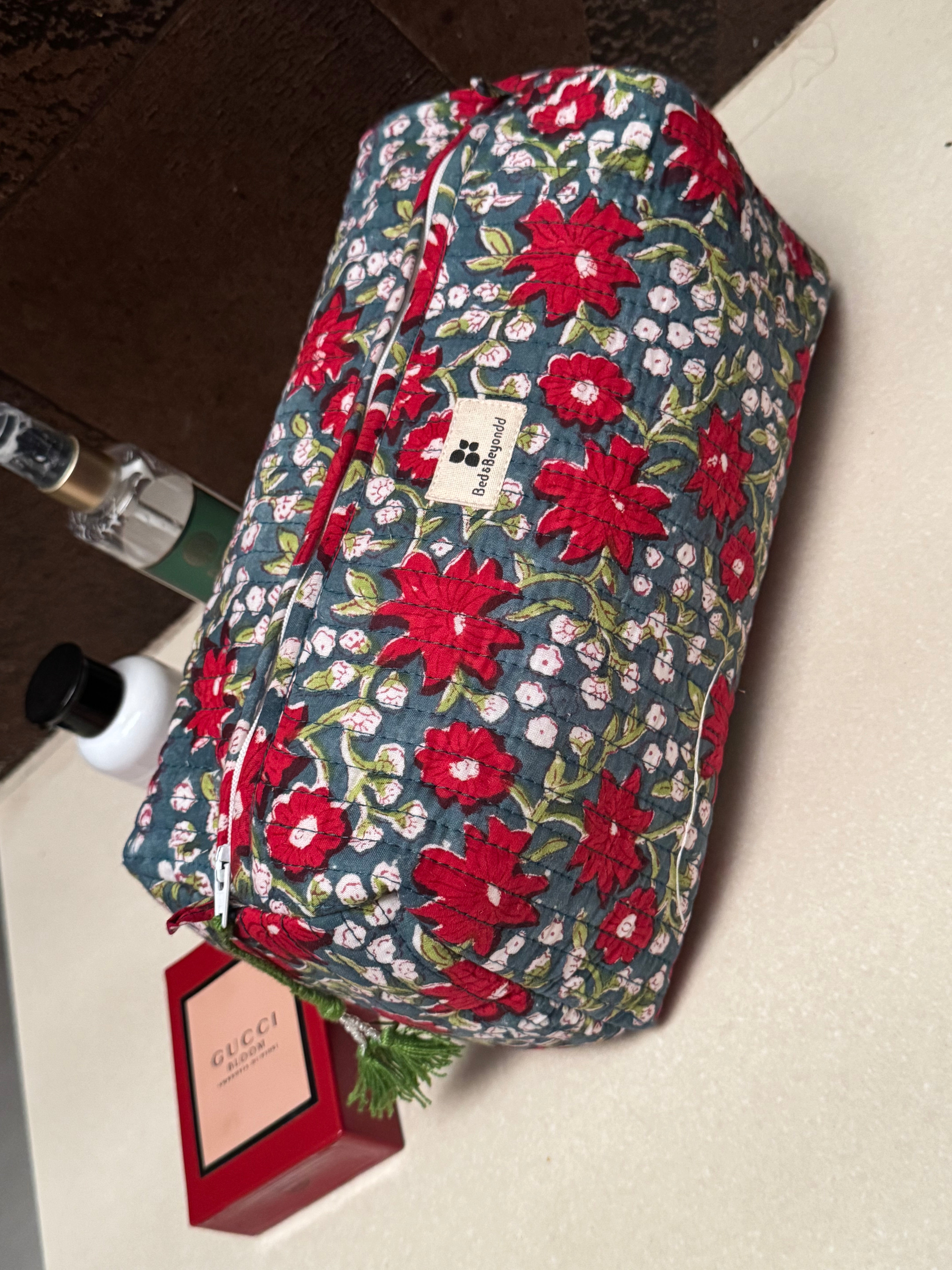 MULTI PURPOSE TOILETRY BAG