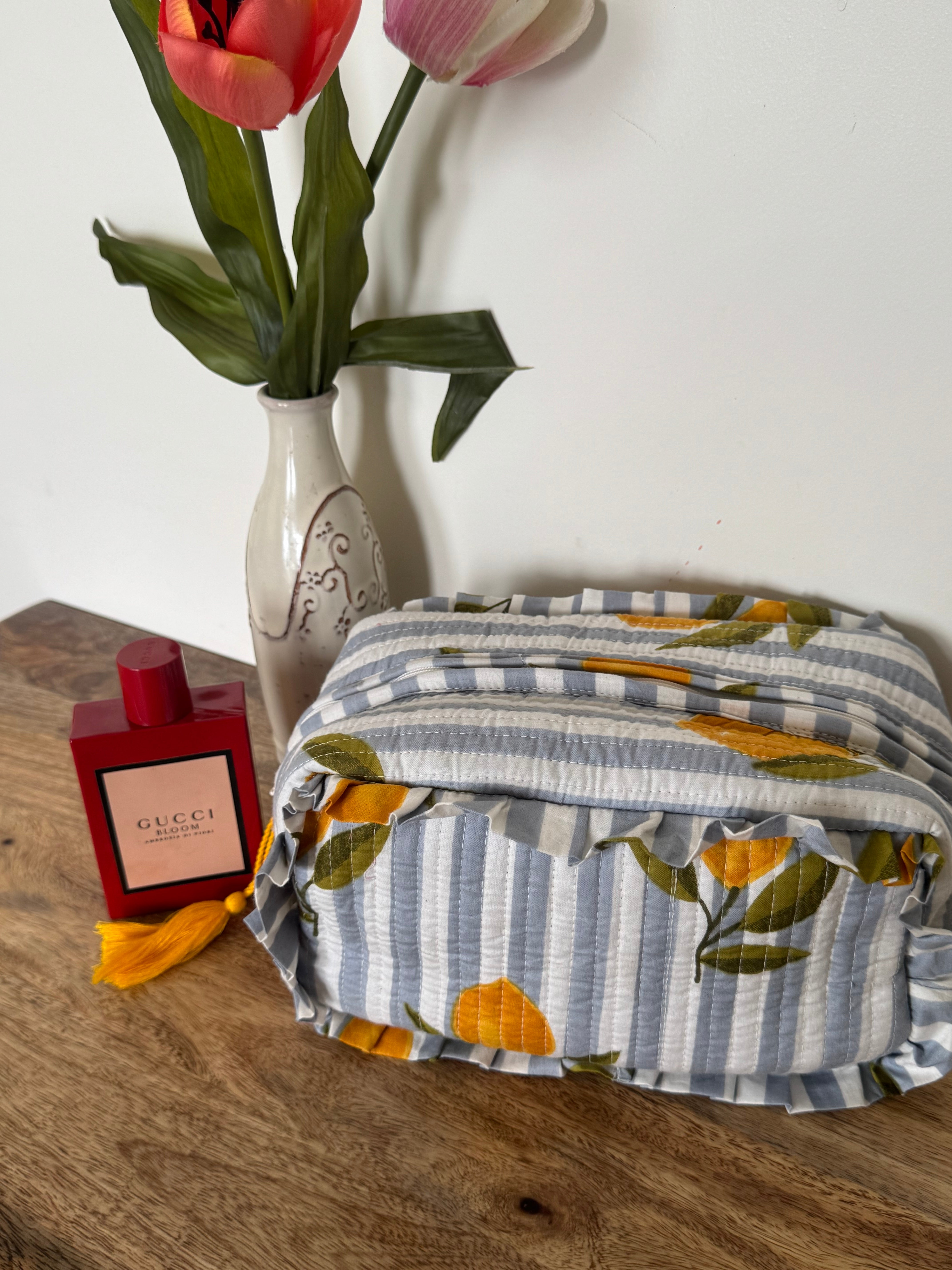 FRILL TOILETRY BAG