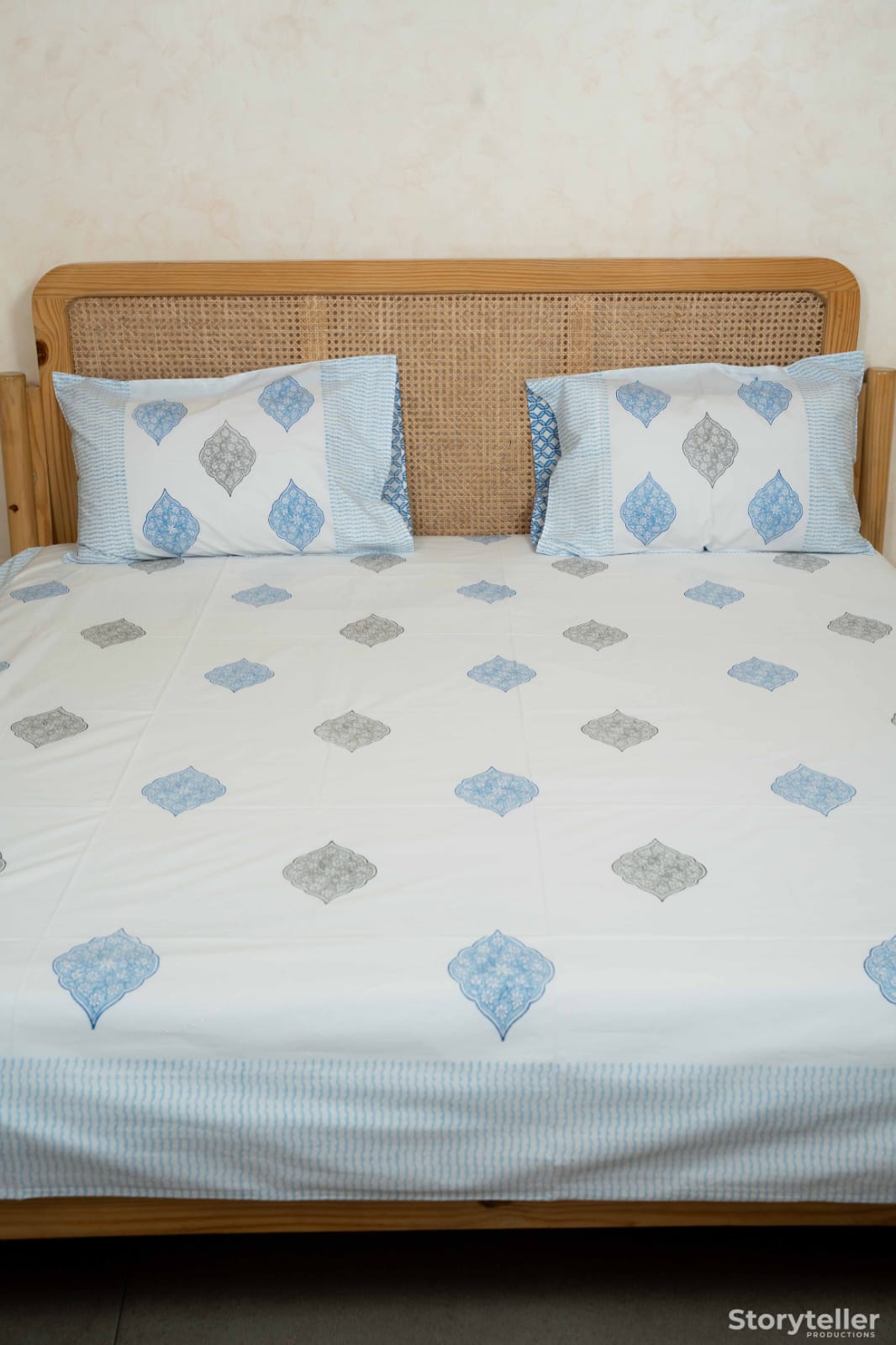 BIANCA HAND BLOCK PRINTED BEDSHEET WITH TWO REVERSIBLE PILLOW COVERS