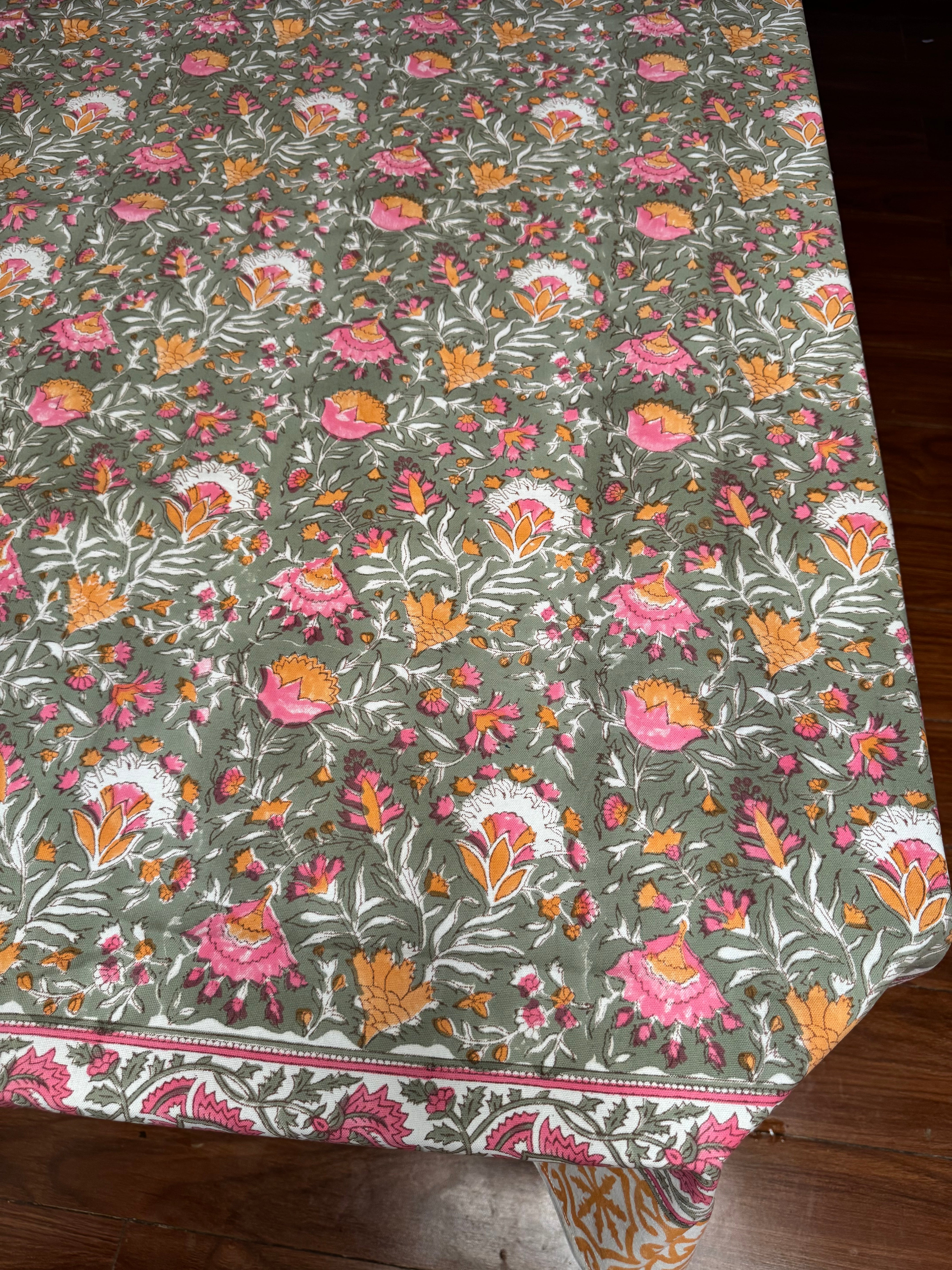 SIX SEATER HANDBLOCK PRINTED TABLECLOTH