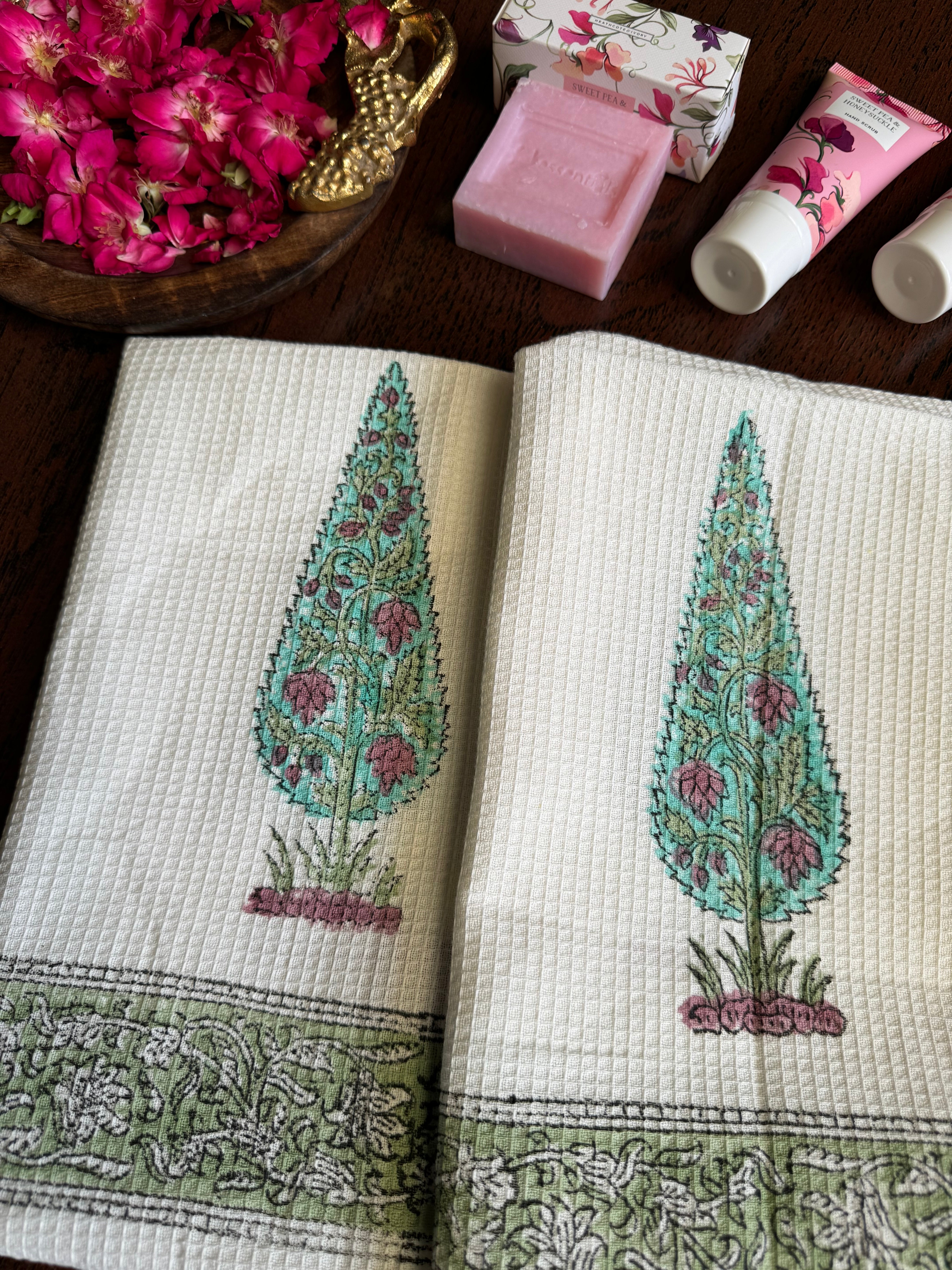 MINI CYPRESS HAND BLOCK PRINTED BODY & HAND TOWEL SET