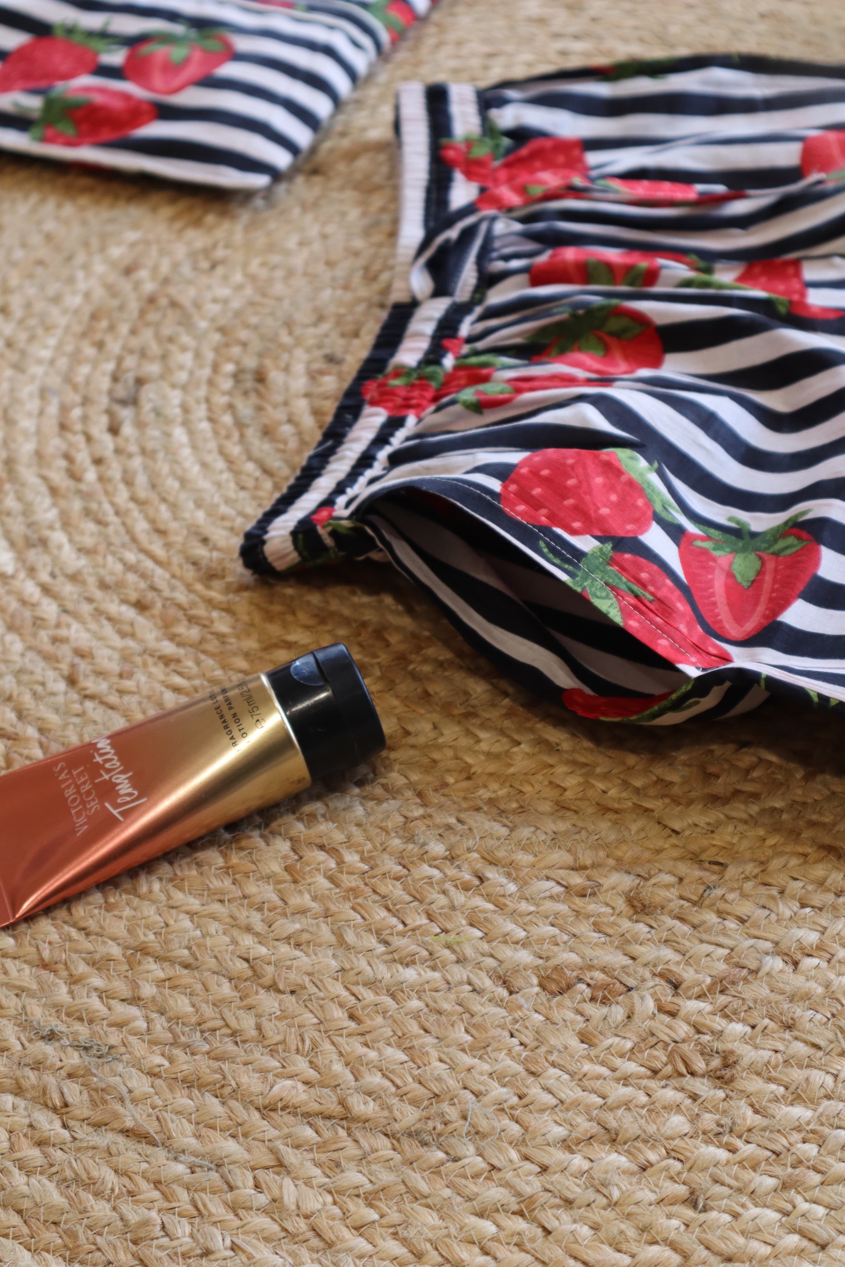 BLACK STRAWBERRY FULL SHIRT AND FULL PAJAMA