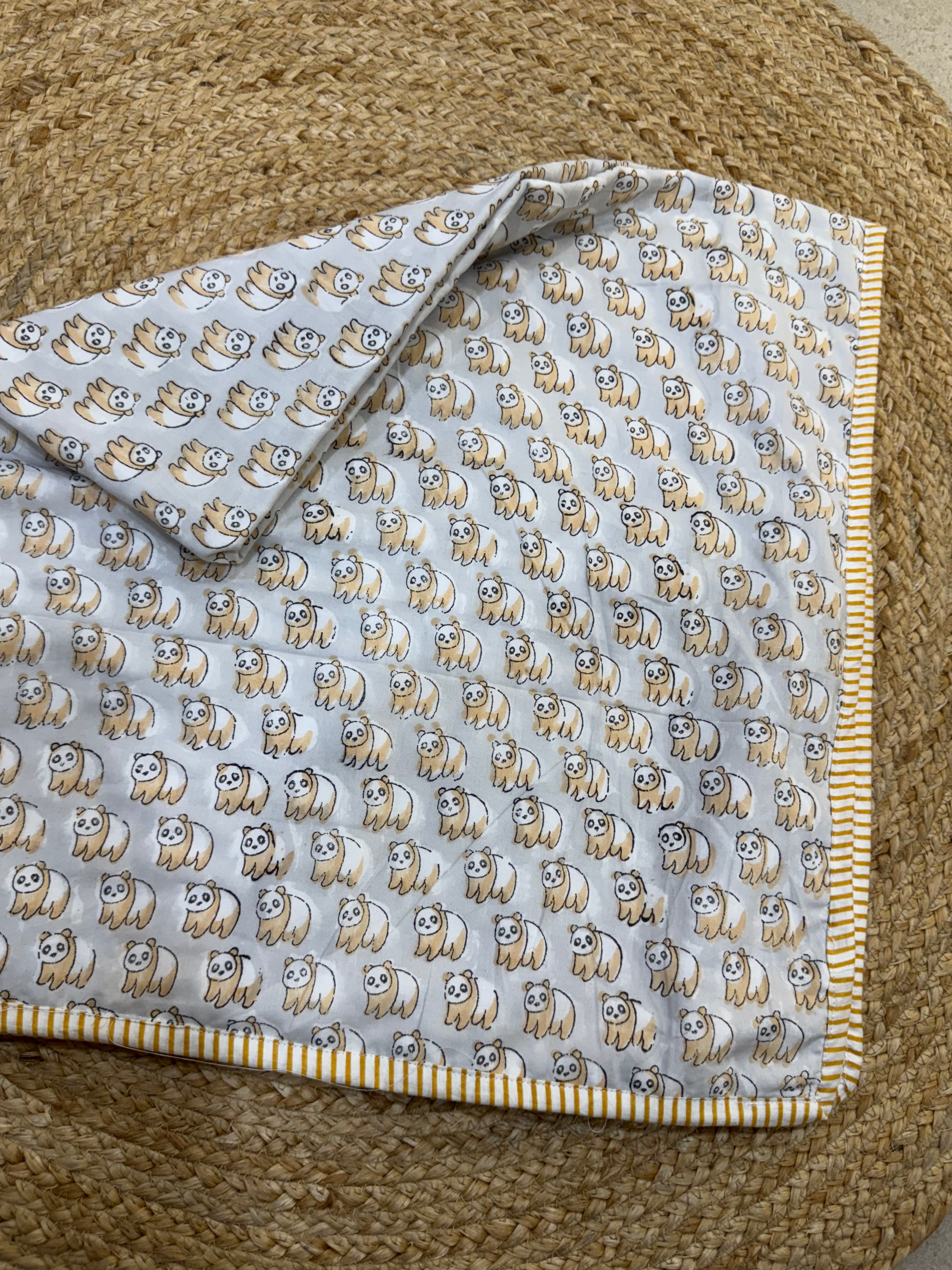 HAND BLOCK BLOCK PRINTED REVERSIBLE MULMUL BABY DOHAR