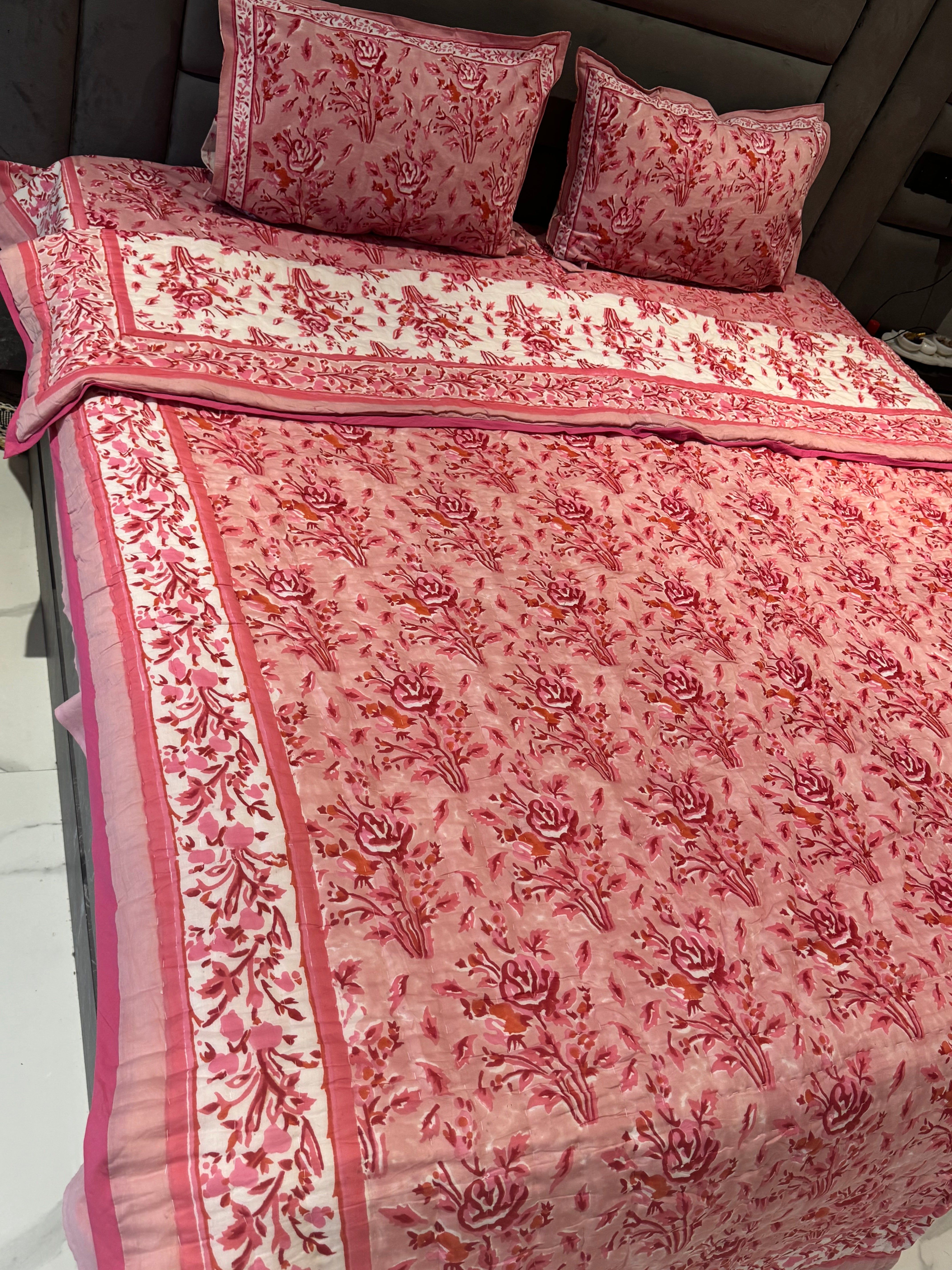 FESTIVE HAND BLOCK PRINTED BEDDING SET