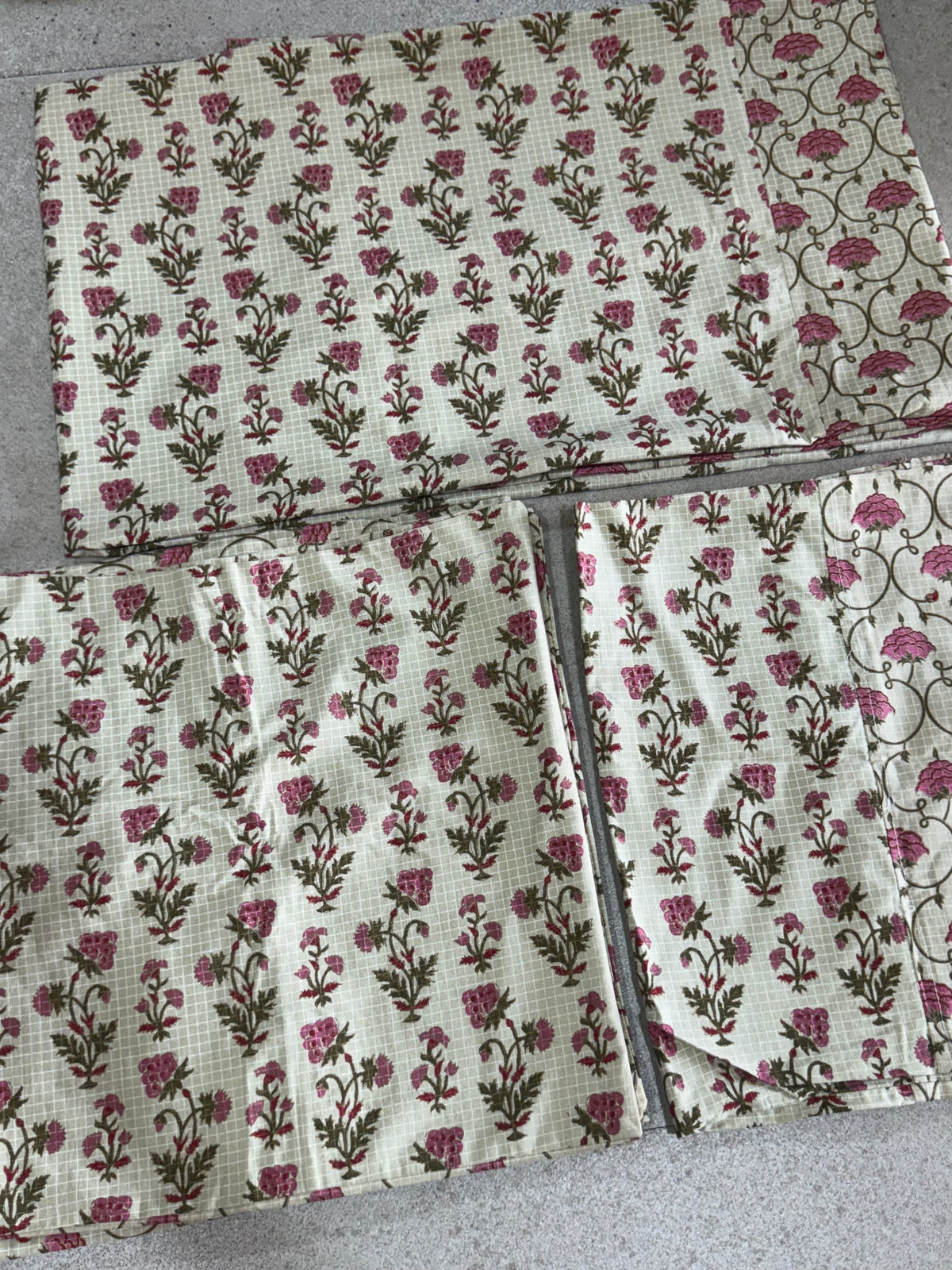 SET OF EIGHT DIWAN COVER ( BEDSHEET, 5 CUSHION COVERS AND 2 BOLSTER COVERS )