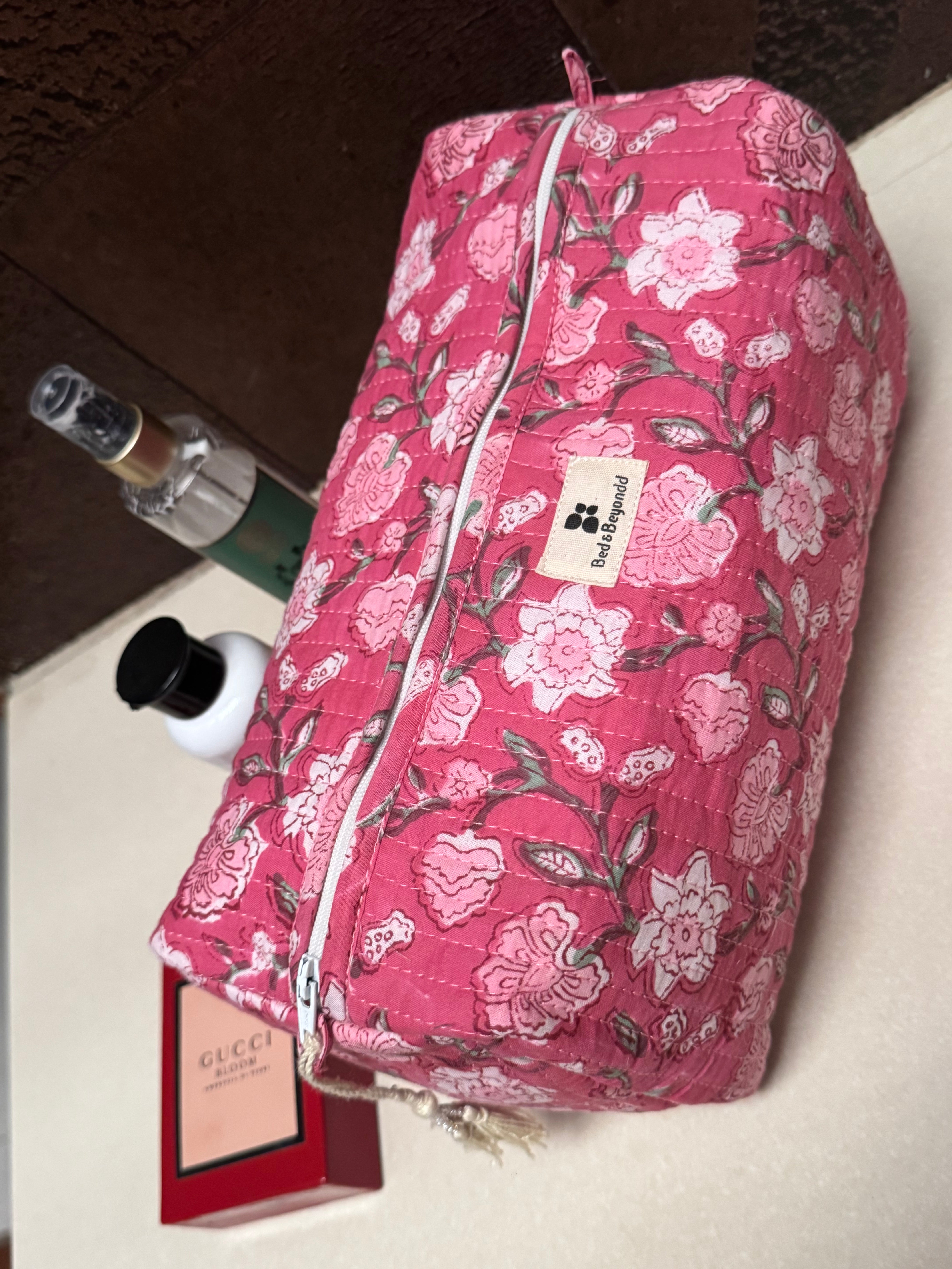 MULTI PURPOSE TOILETRY BAG