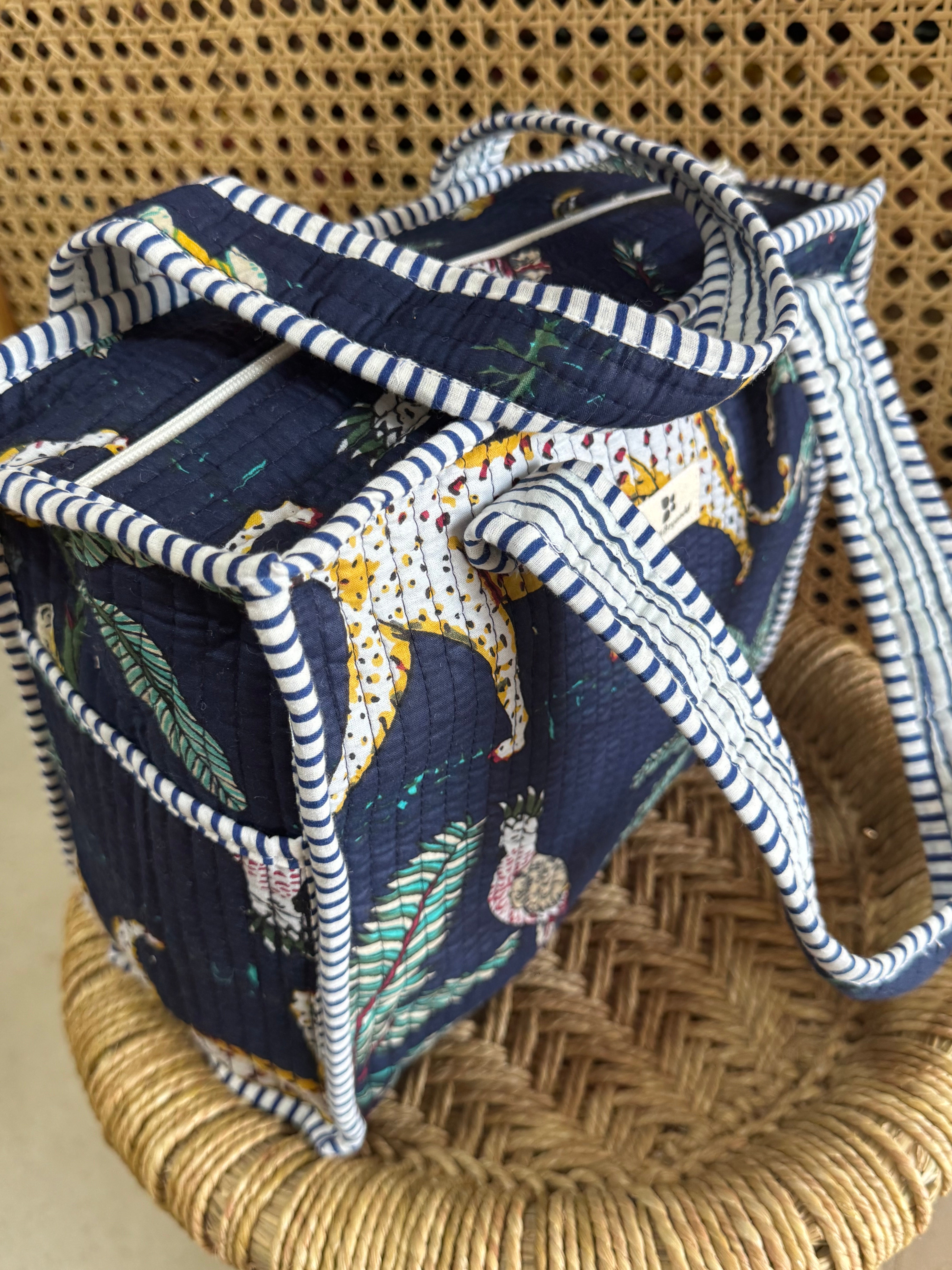 MINI TOTE BAG WITH ZIP