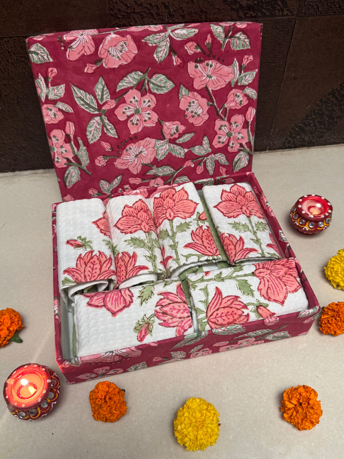 HANDBLOCK PRINTED GIFT BOX - FACE TOWEL SETS