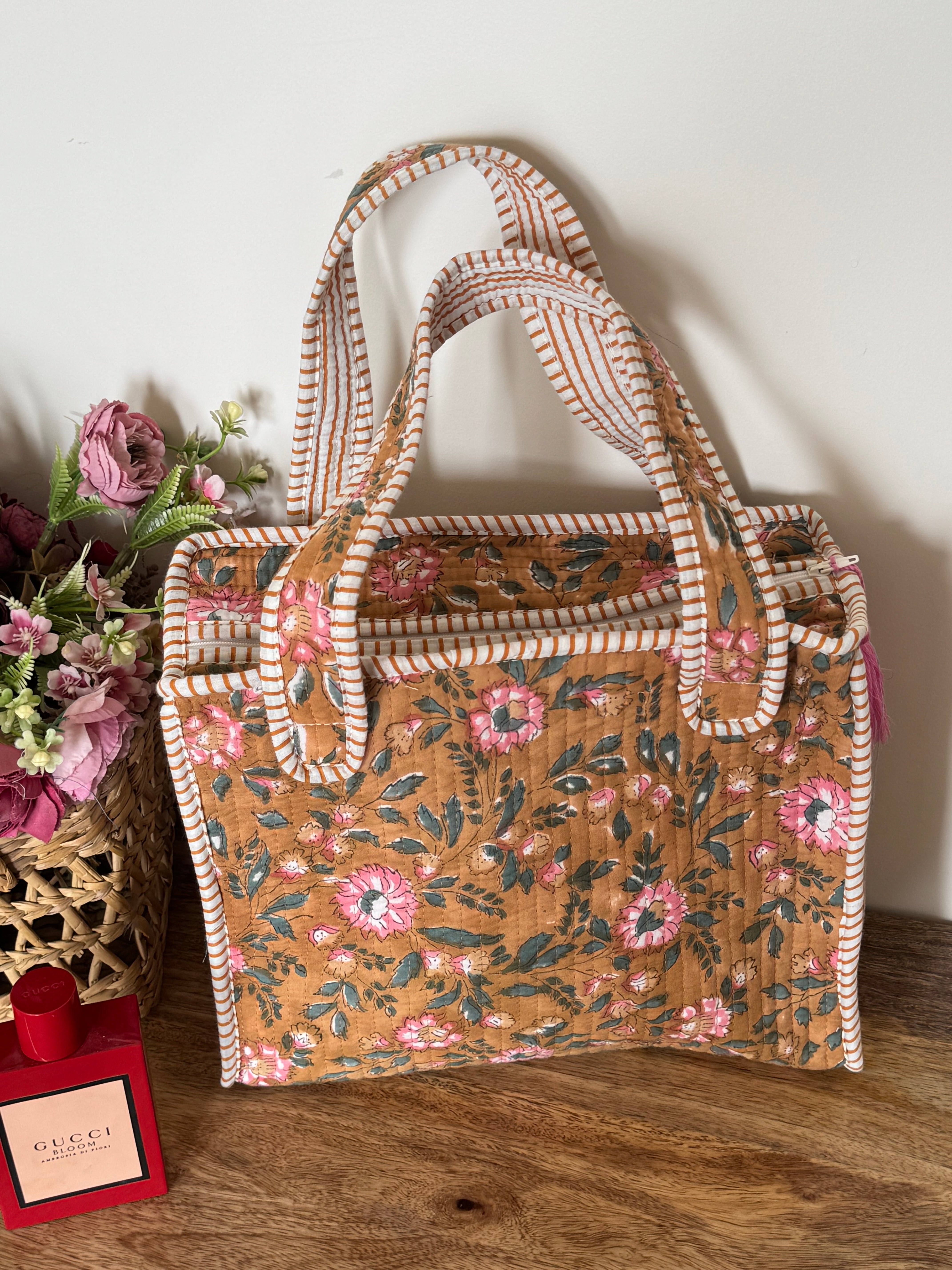 MINI TOTE BAG WITH ZIP