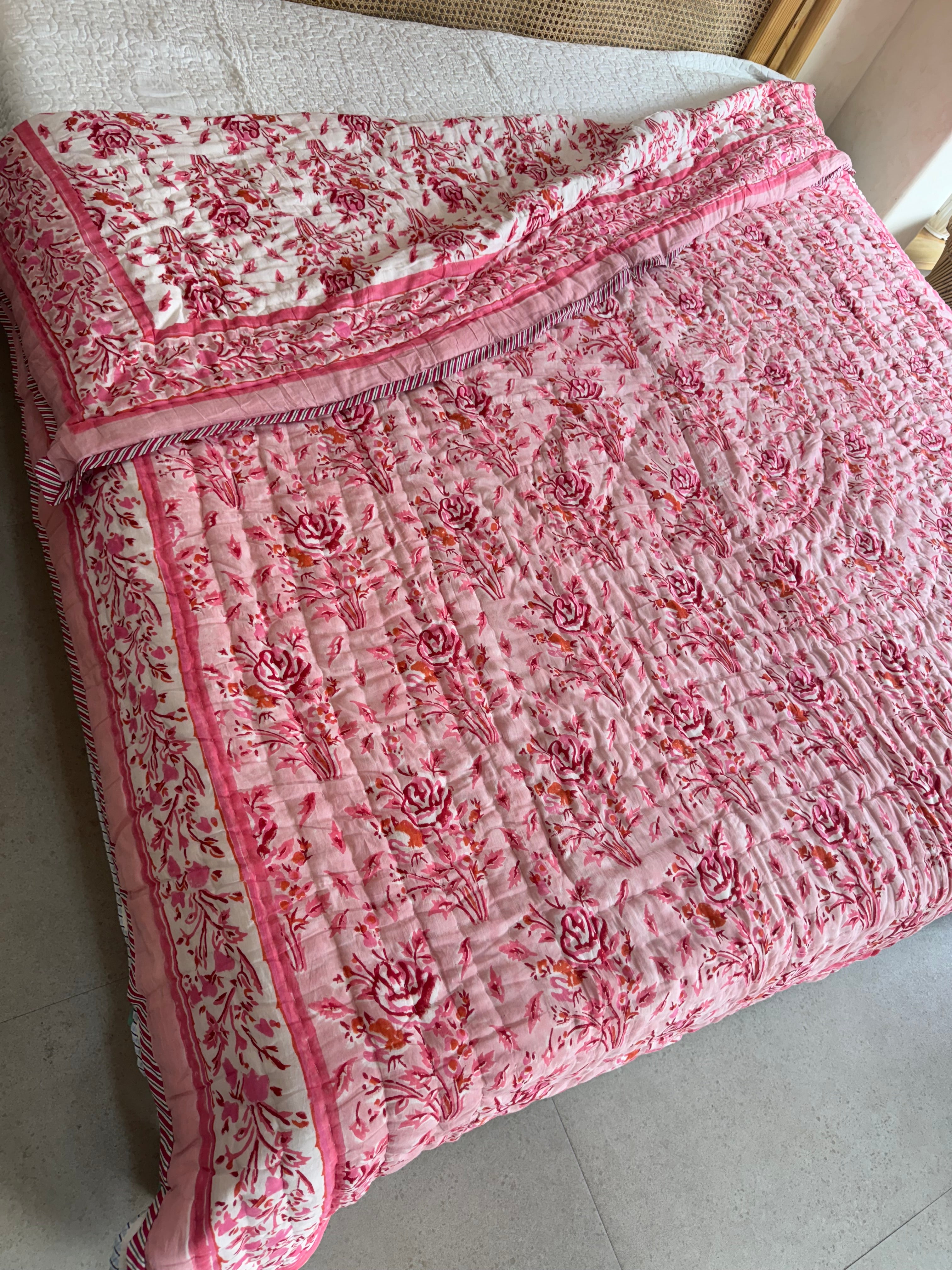 HAND BLOCK PRINTED REVERSIBLE QUILT (DOUBLE BED)