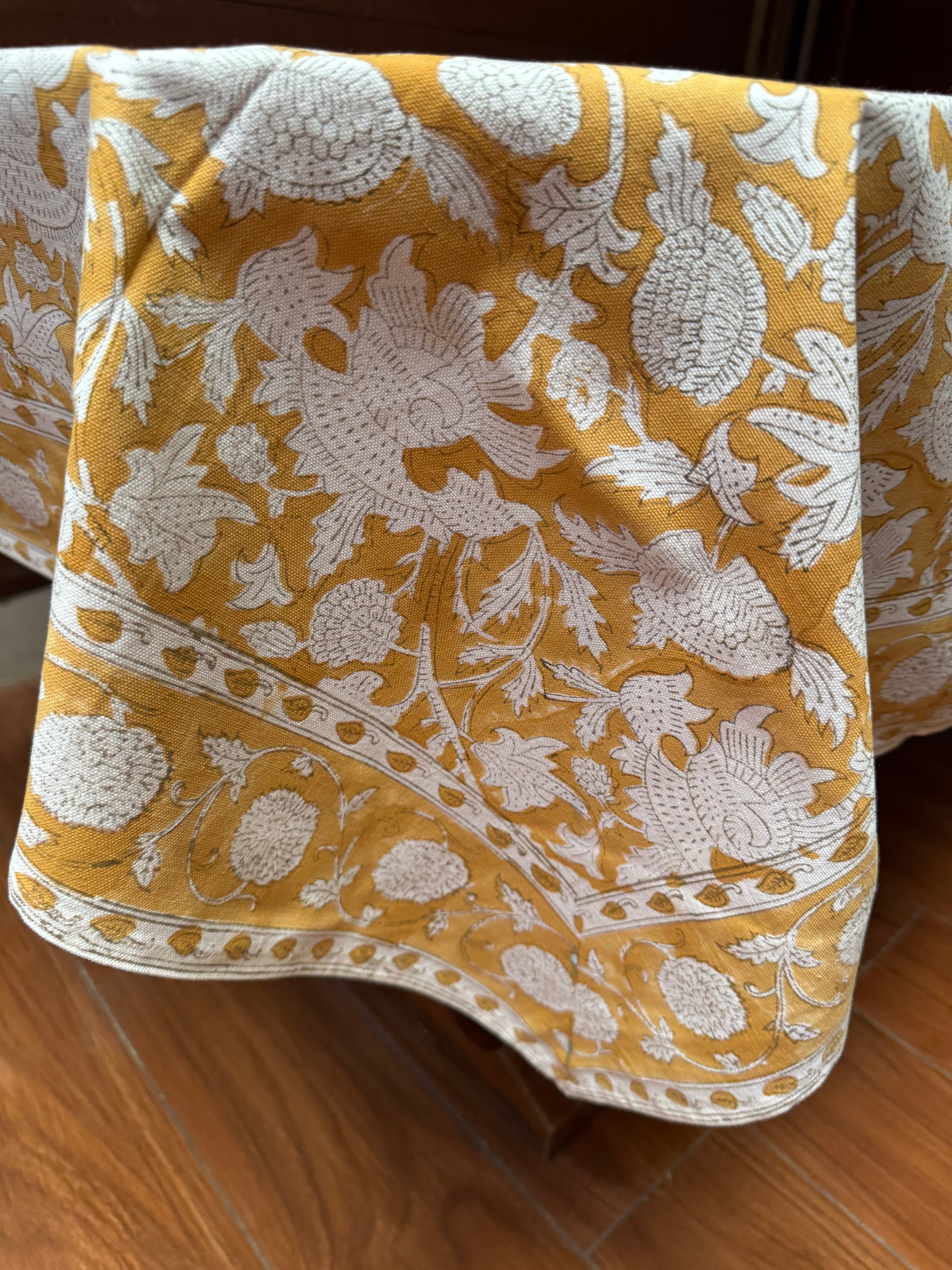 SIX SEATER HANDBLOCK PRINTED TABLECLOTH