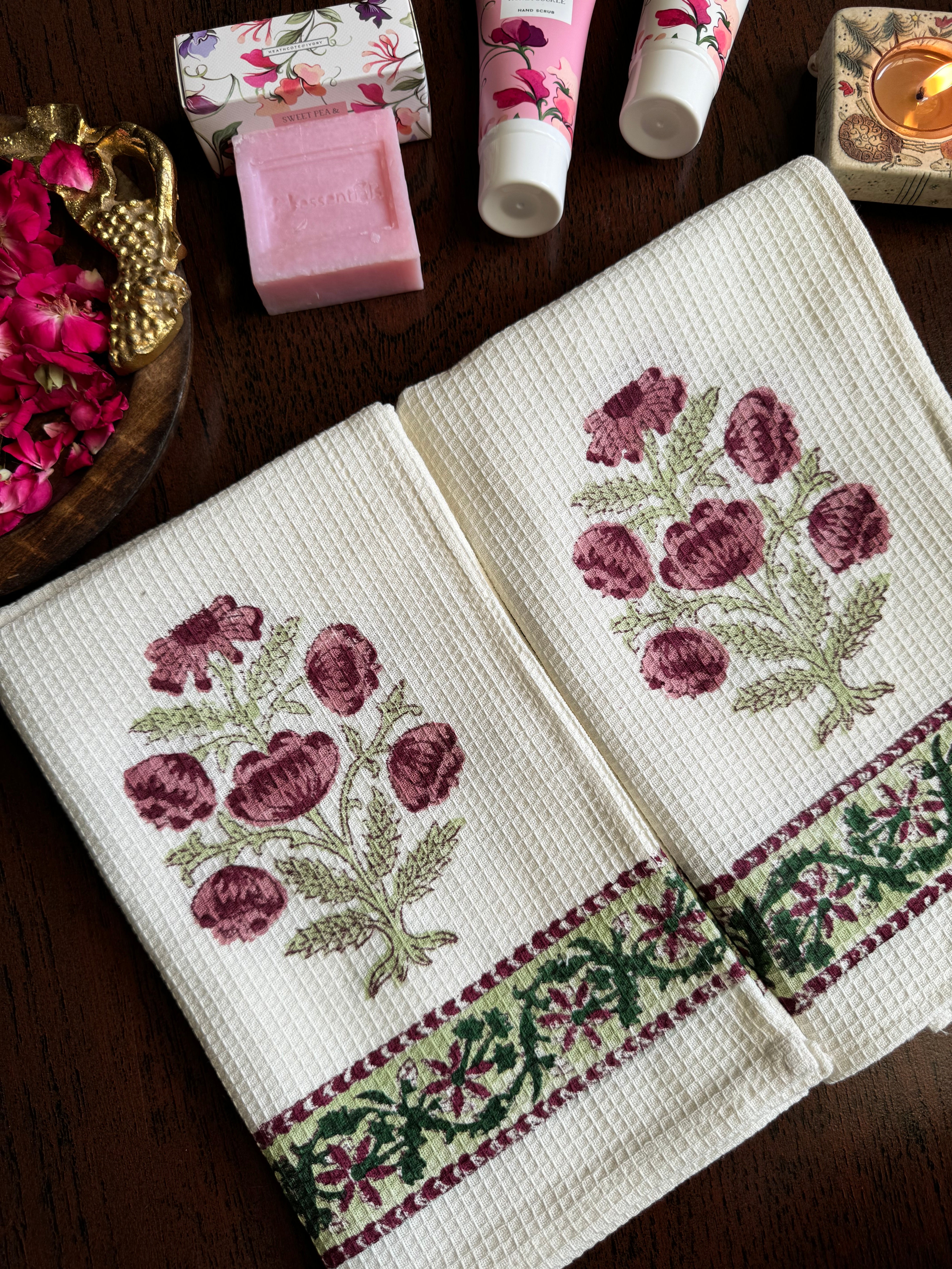 ROSEATE HAND BLOCK PRINTED BODY & HAND TOWEL SET