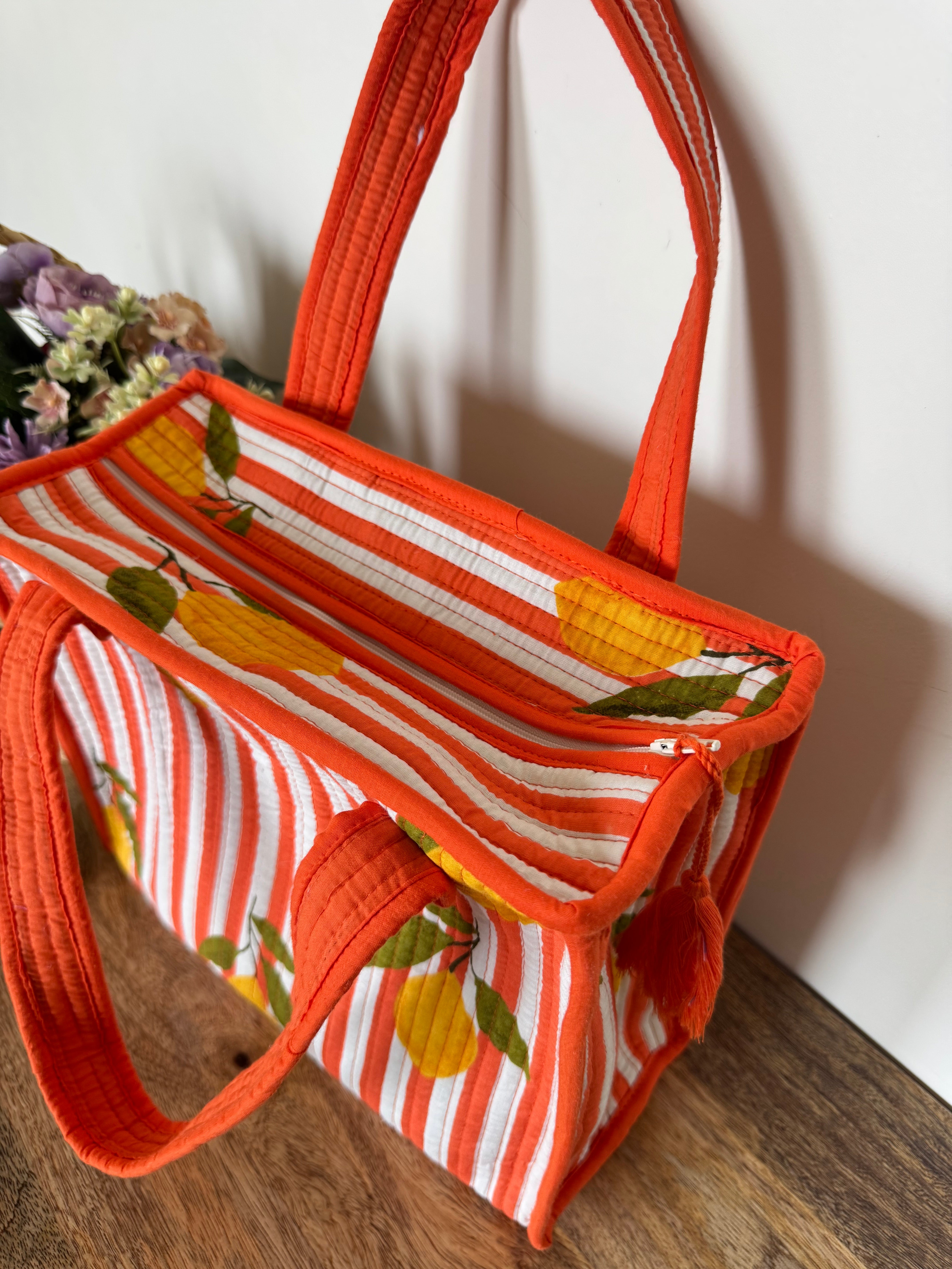 MINI TOTE BAG WITH ZIP