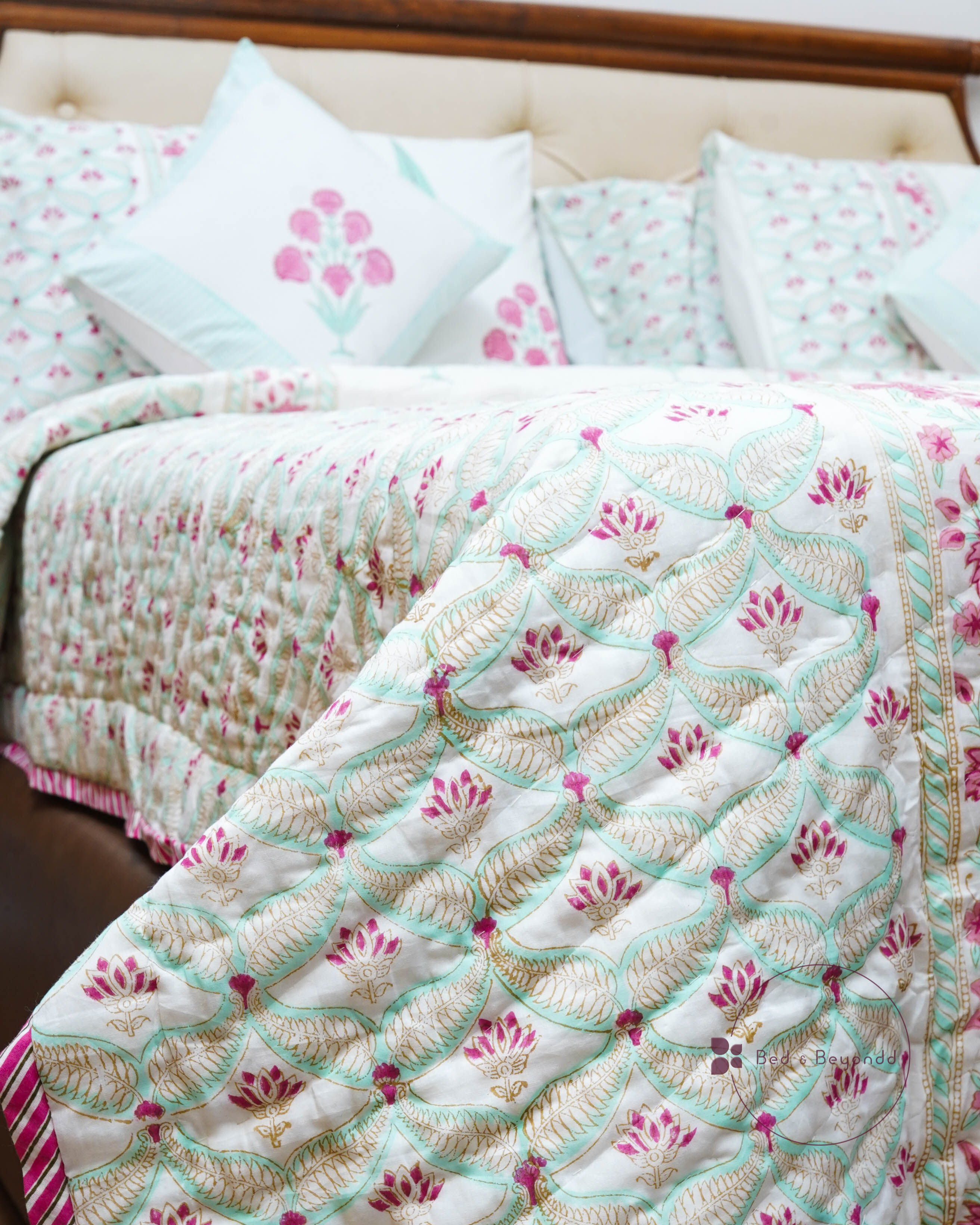 ARANYA HANDBLOCK PRINTED REVERSIBLE MULMUL QUILT