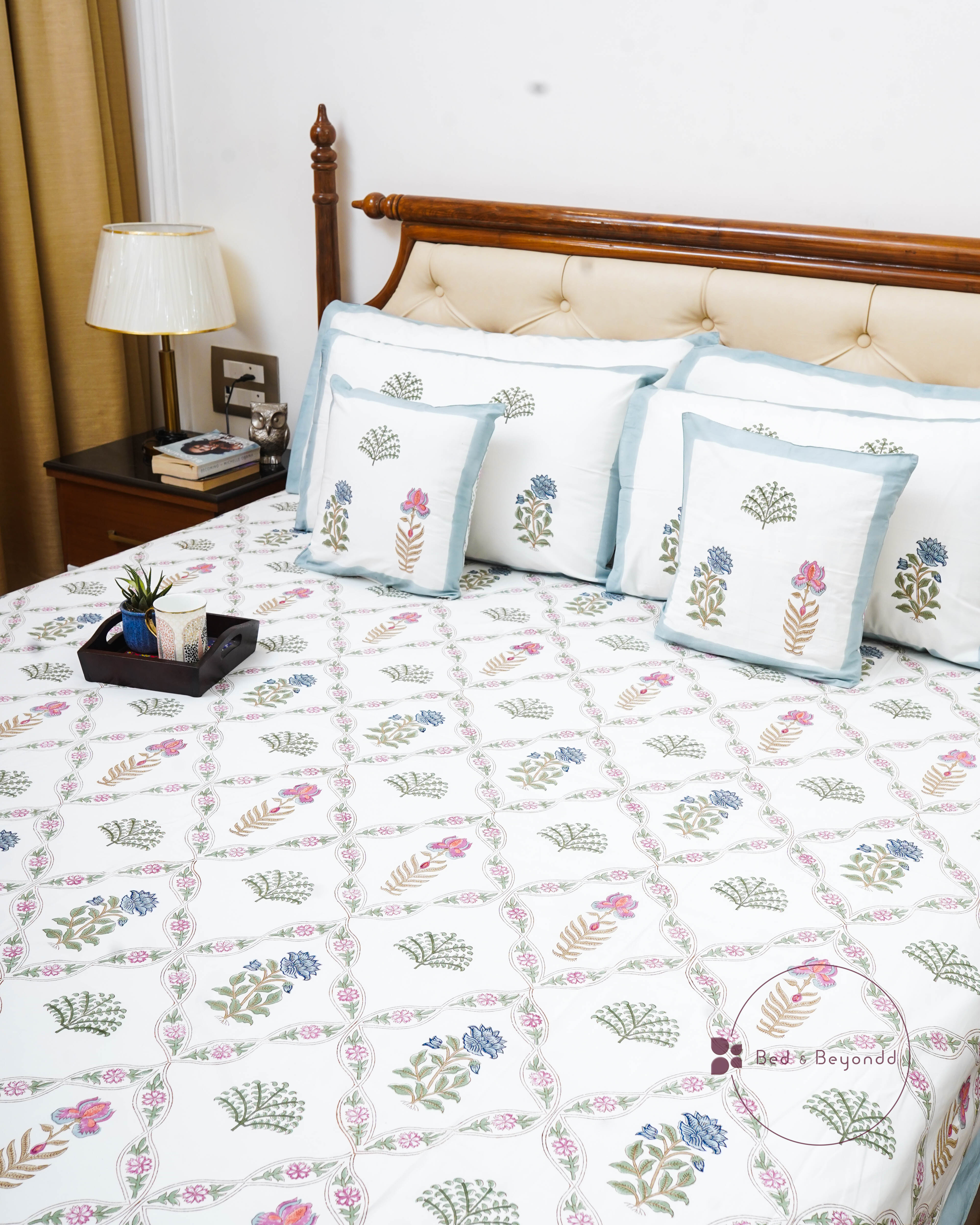 VILASA HANDBLOCK PRINTED BEDSHEET WITH TWO REVERSIBLE PILLOW COVERS
