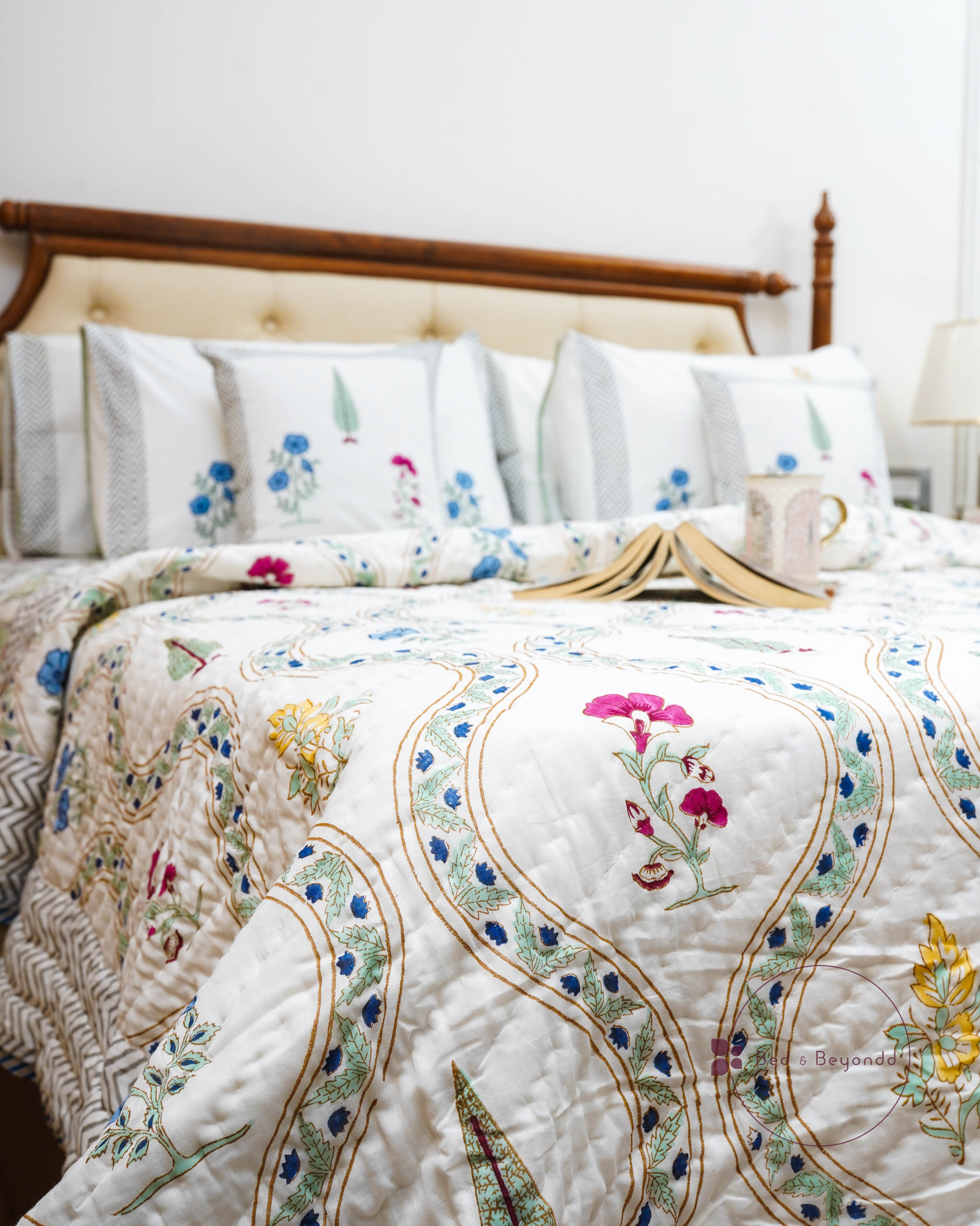 MALIKA HANDBLOCK PRINTED REVERSIBLE MULMUL QUILT