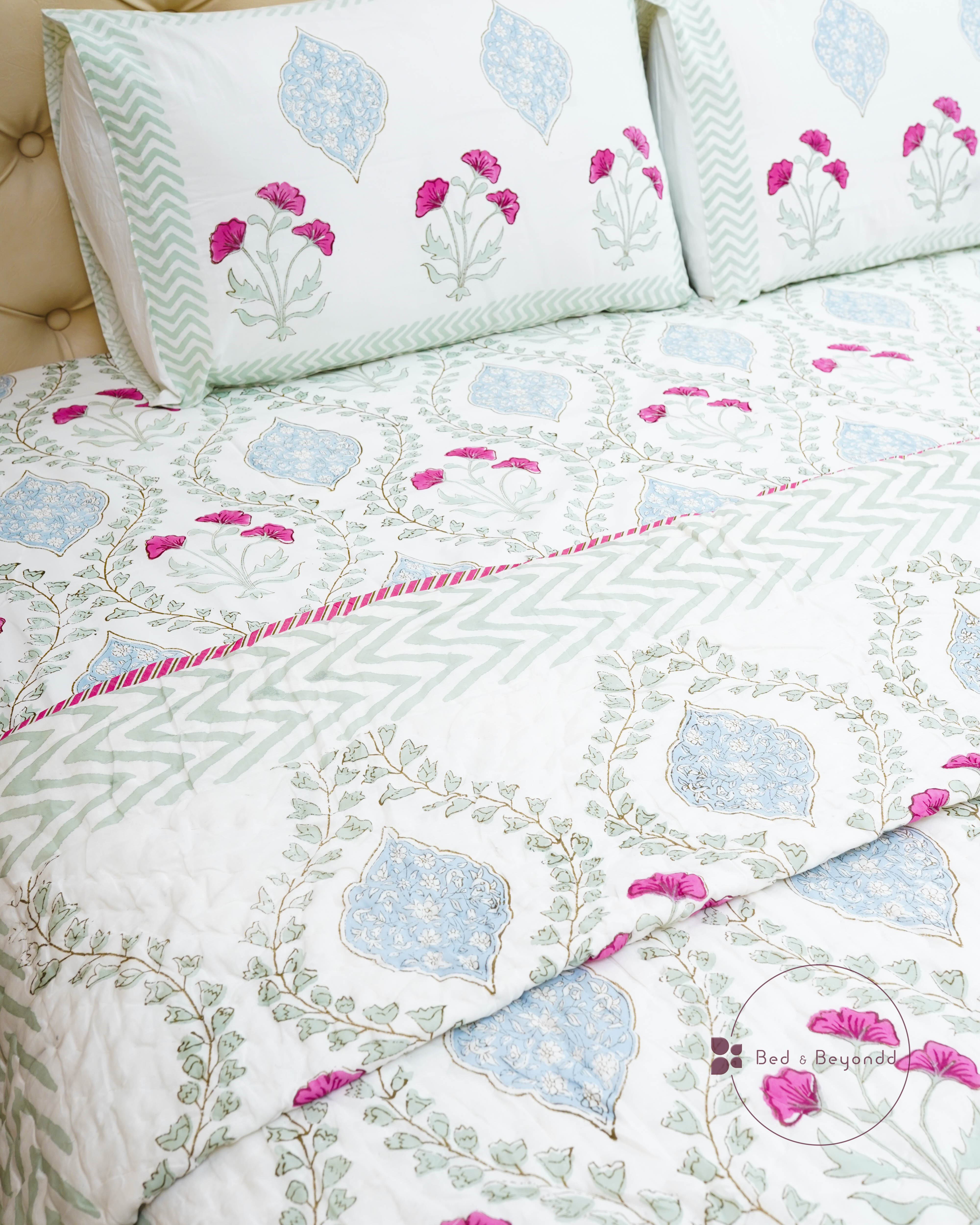 ANJANA HANDBLOCK PRINTED REVERSIBLE MULMUL QUILT