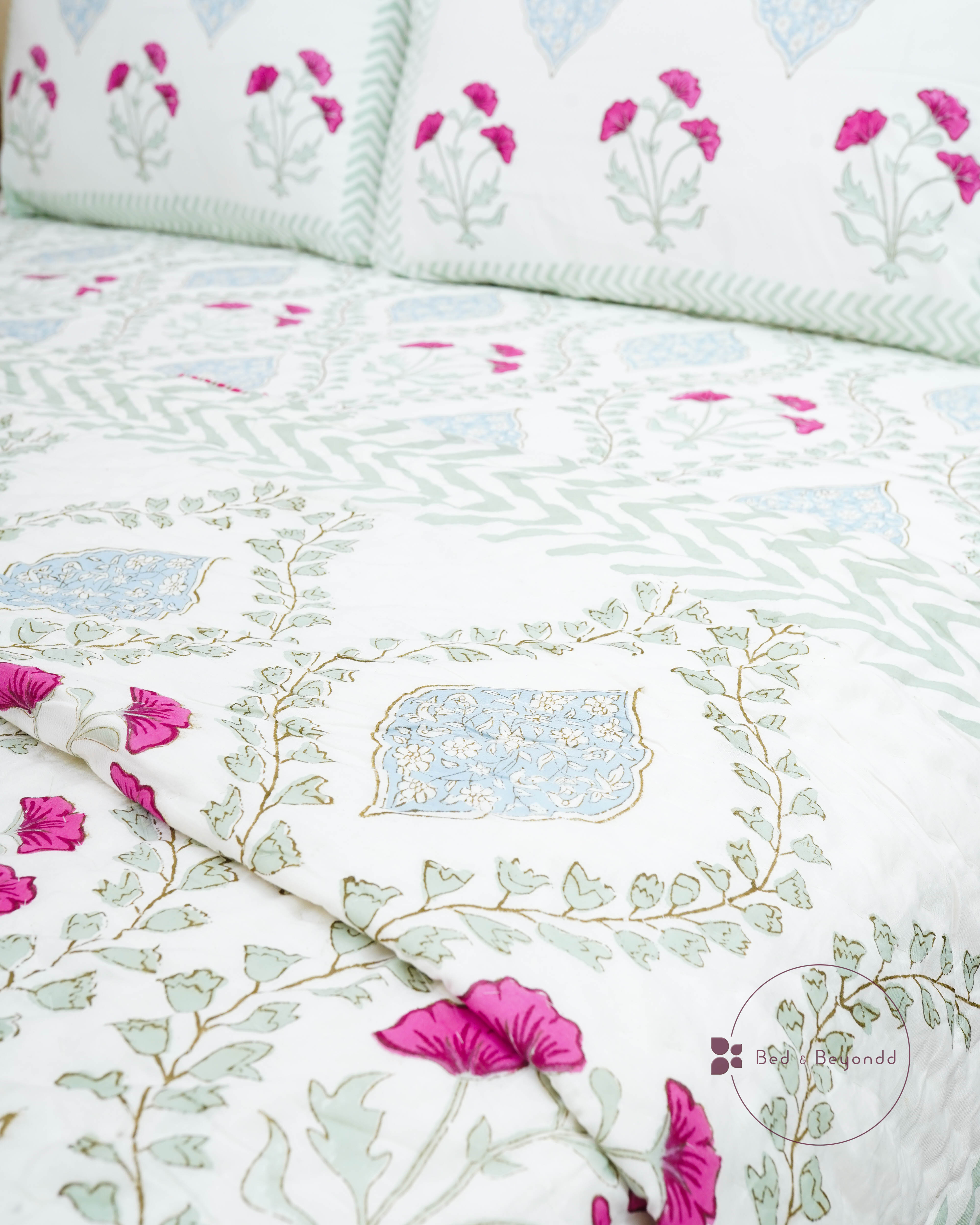 ANJANA HANDBLOCK PRINTED REVERSIBLE MULMUL QUILT
