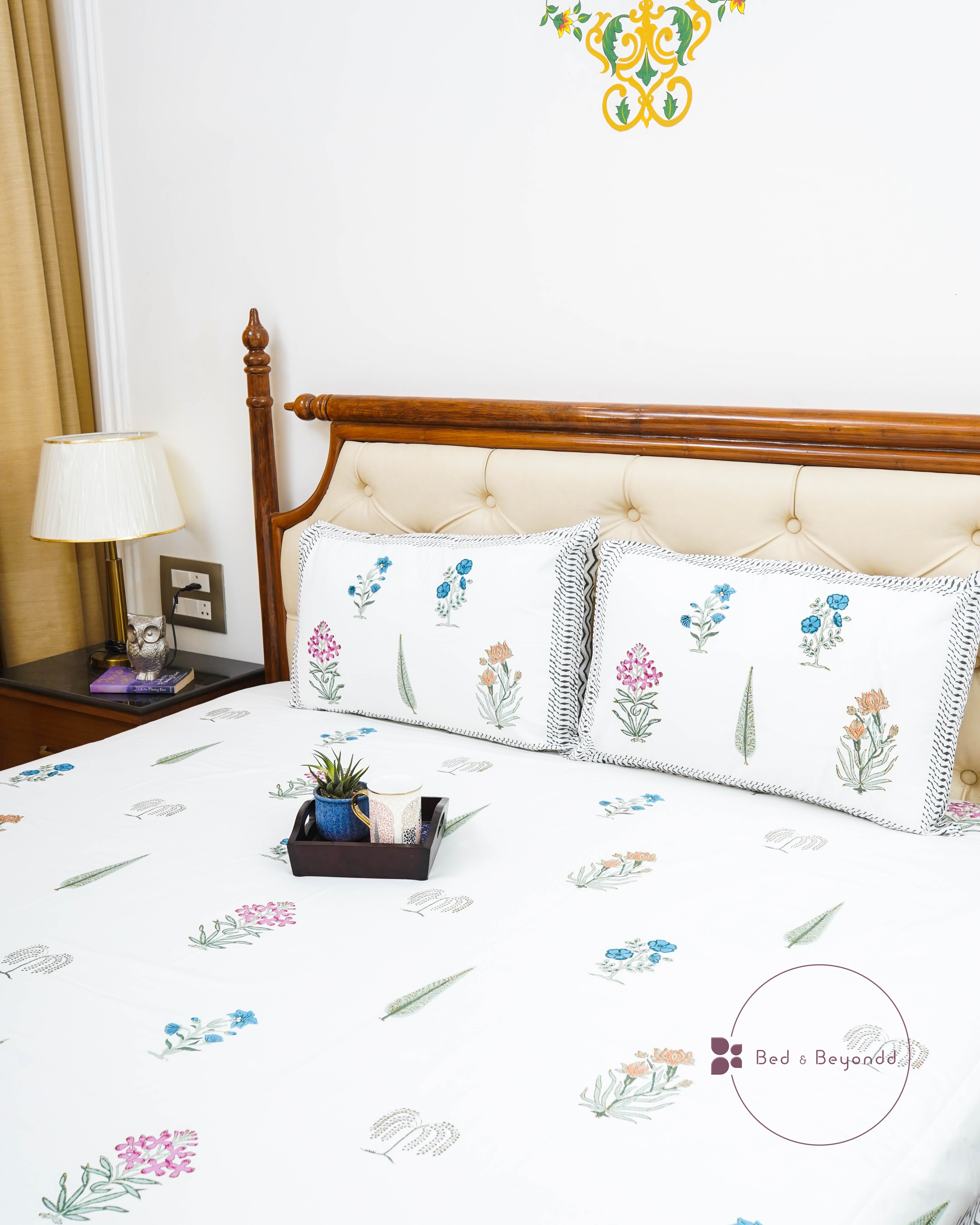 CHEVRON HANDBLOCK PRINTED BEDSHEET WITH TWO REVERSIBLE PILLOW COVERS