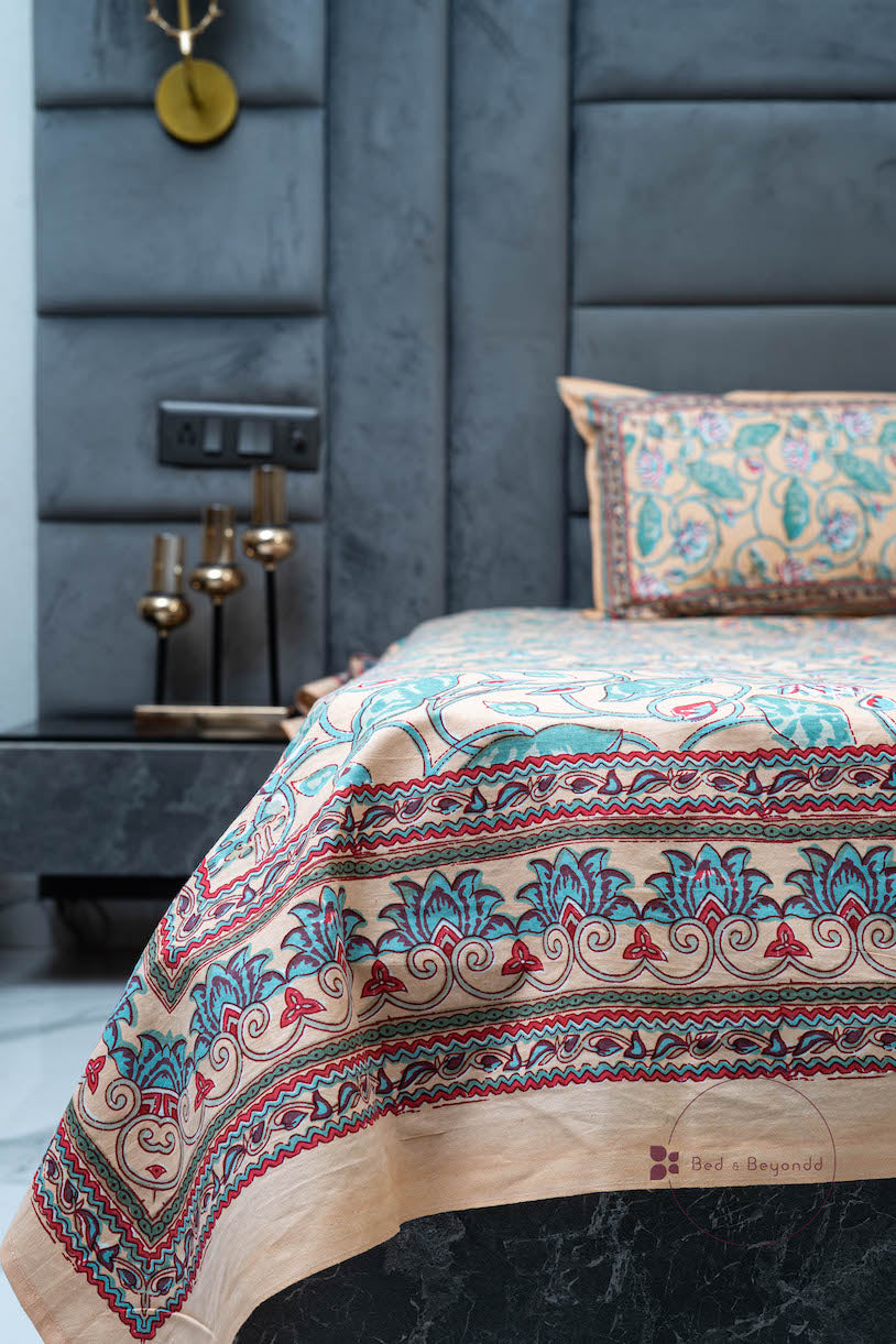 LOTUS BEDSHEET WITH TWO REVERSIBLE PILLOW COVERS