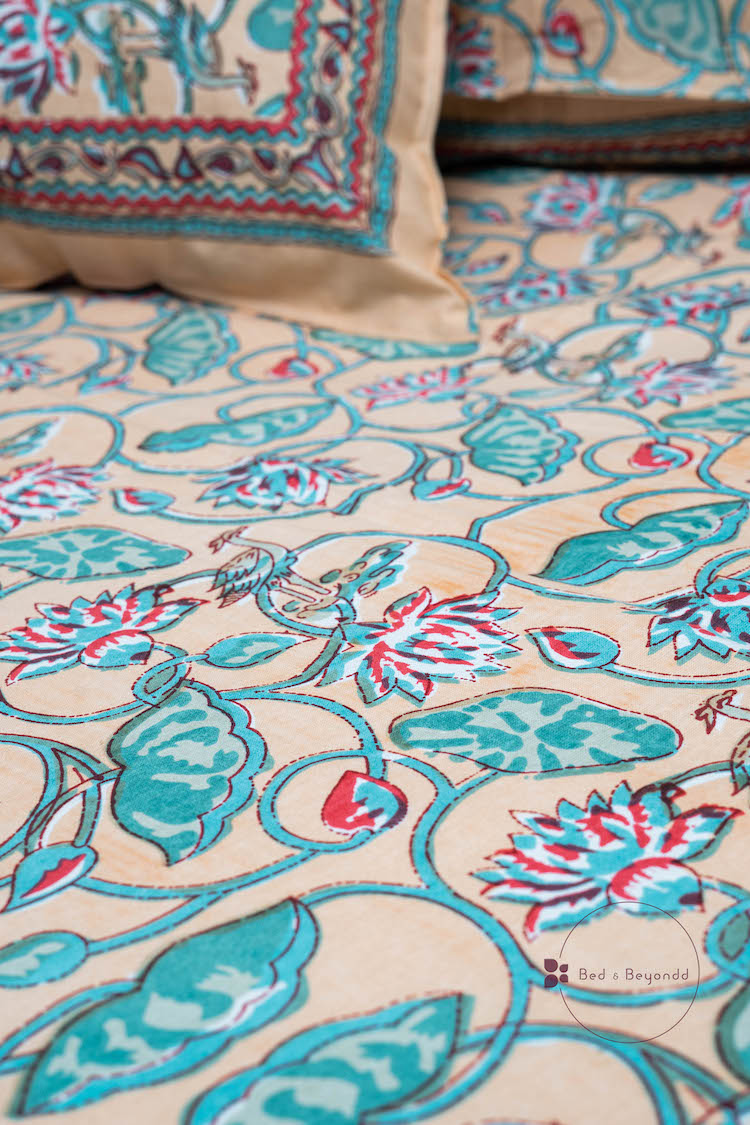 LOTUS BEDSHEET WITH TWO REVERSIBLE PILLOW COVERS