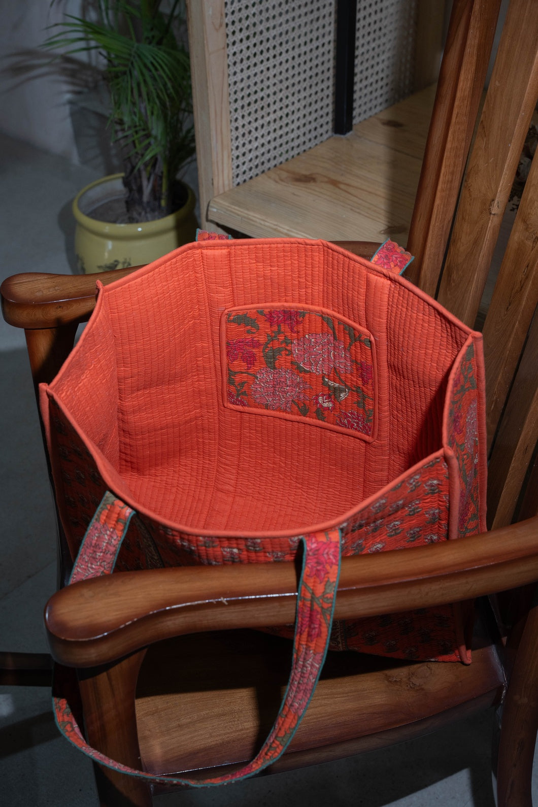 TOTE BAG WITHOUT ZIP/BUTTON