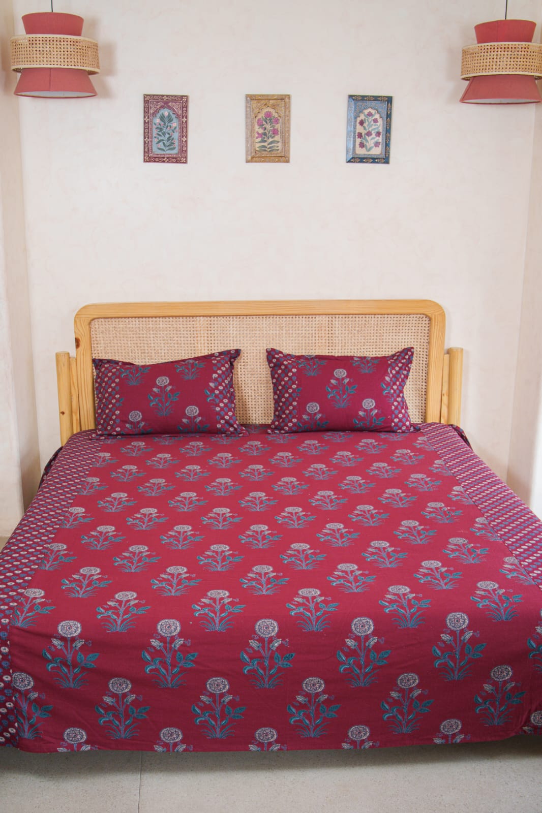 KANAK BEDSHEET WITH TWO PILLOW CASES
