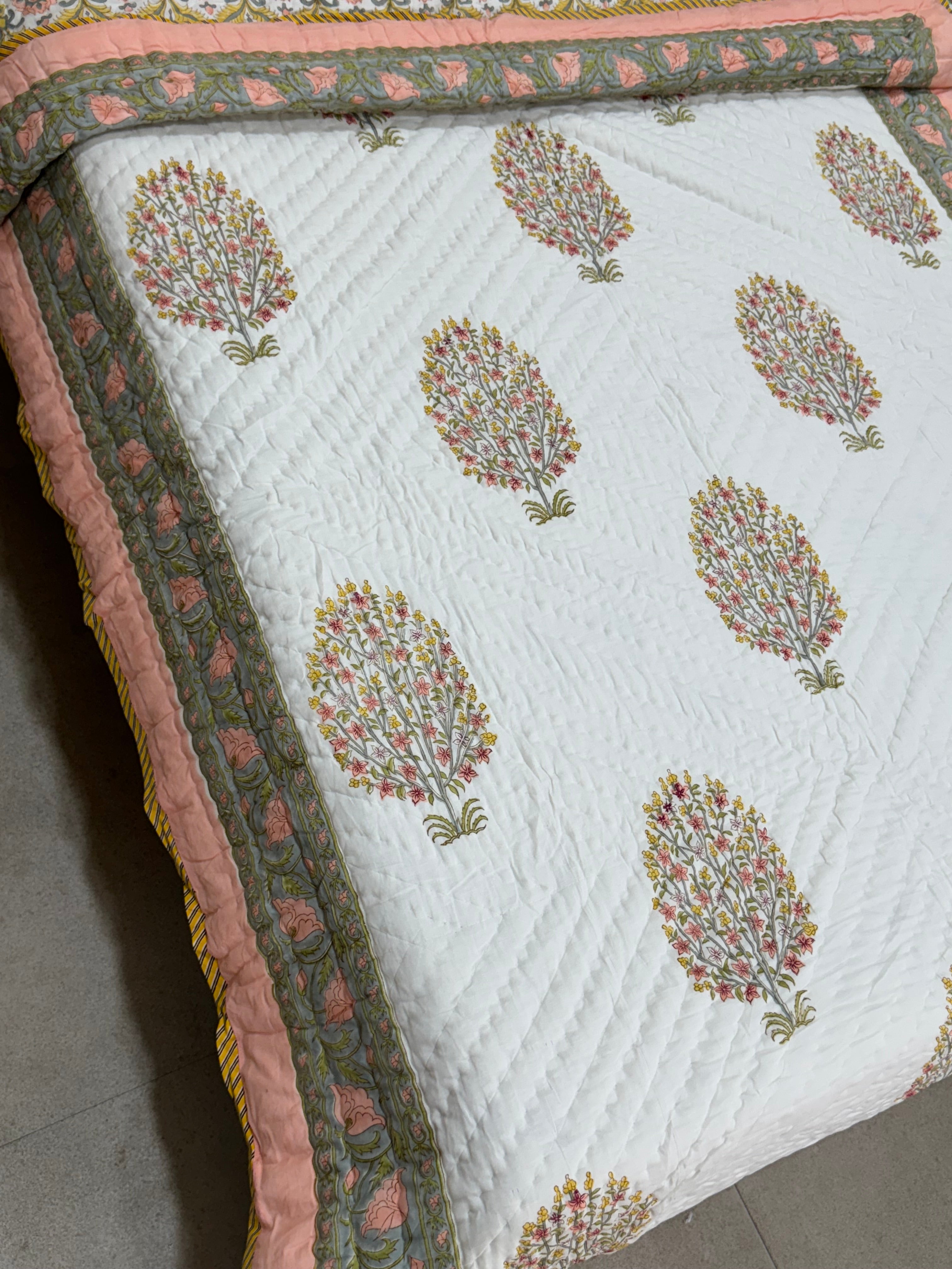 HANDBLOCK PRINTED SINGLE QUILT