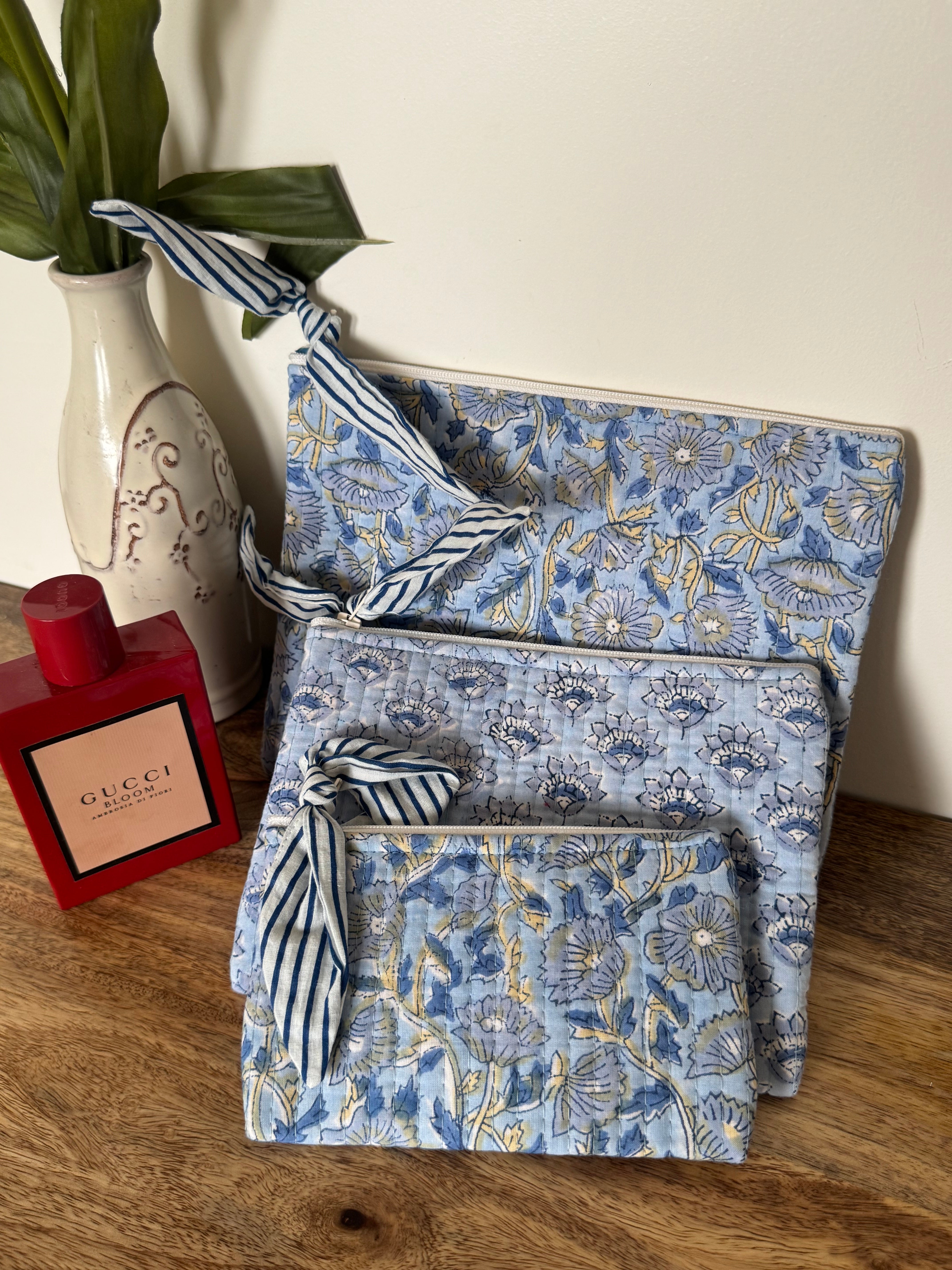 FLAT POUCH - SET OF THREE