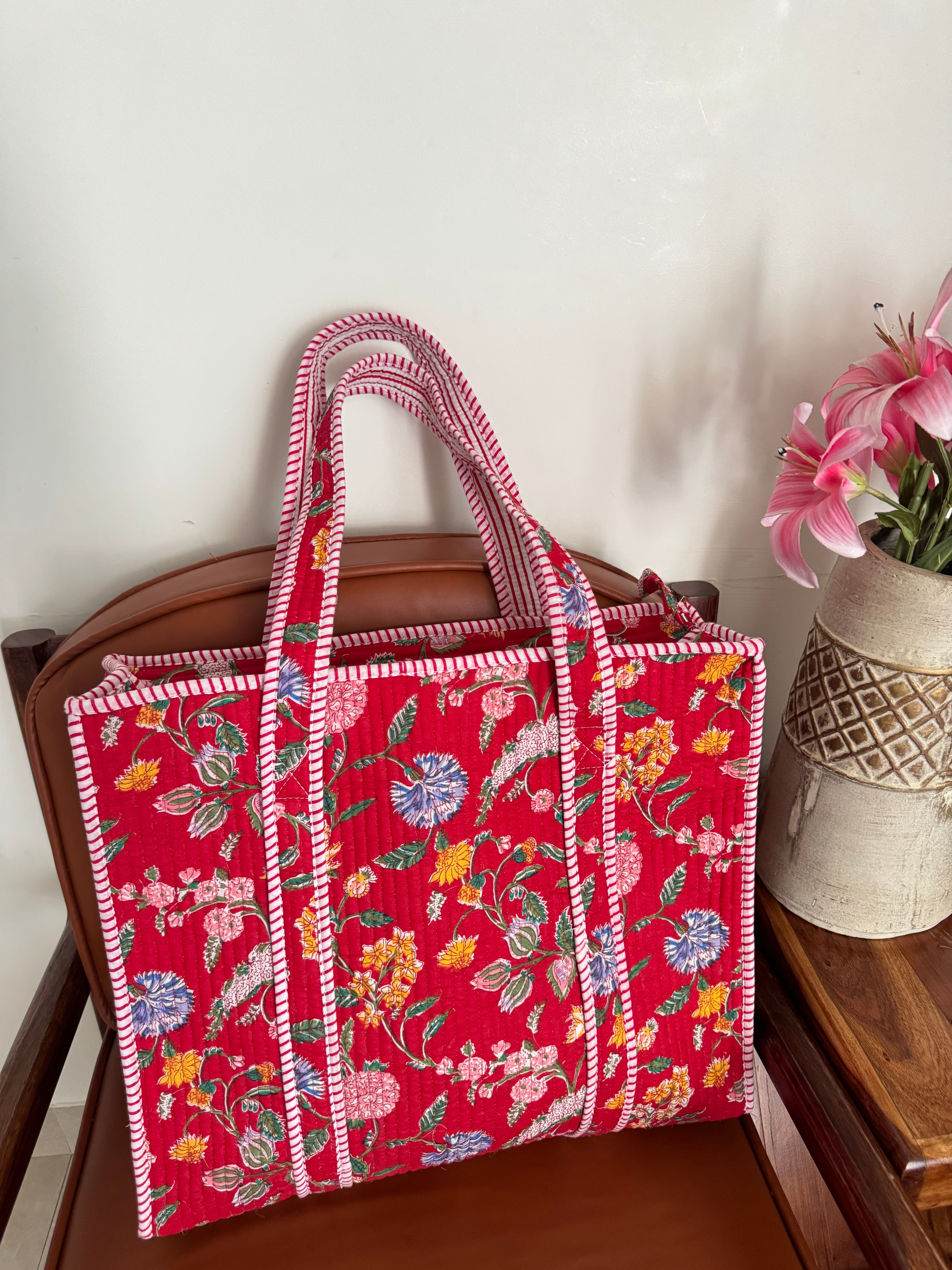 HAND BLOCK PRINTED TOTE BAG WITH ZIP