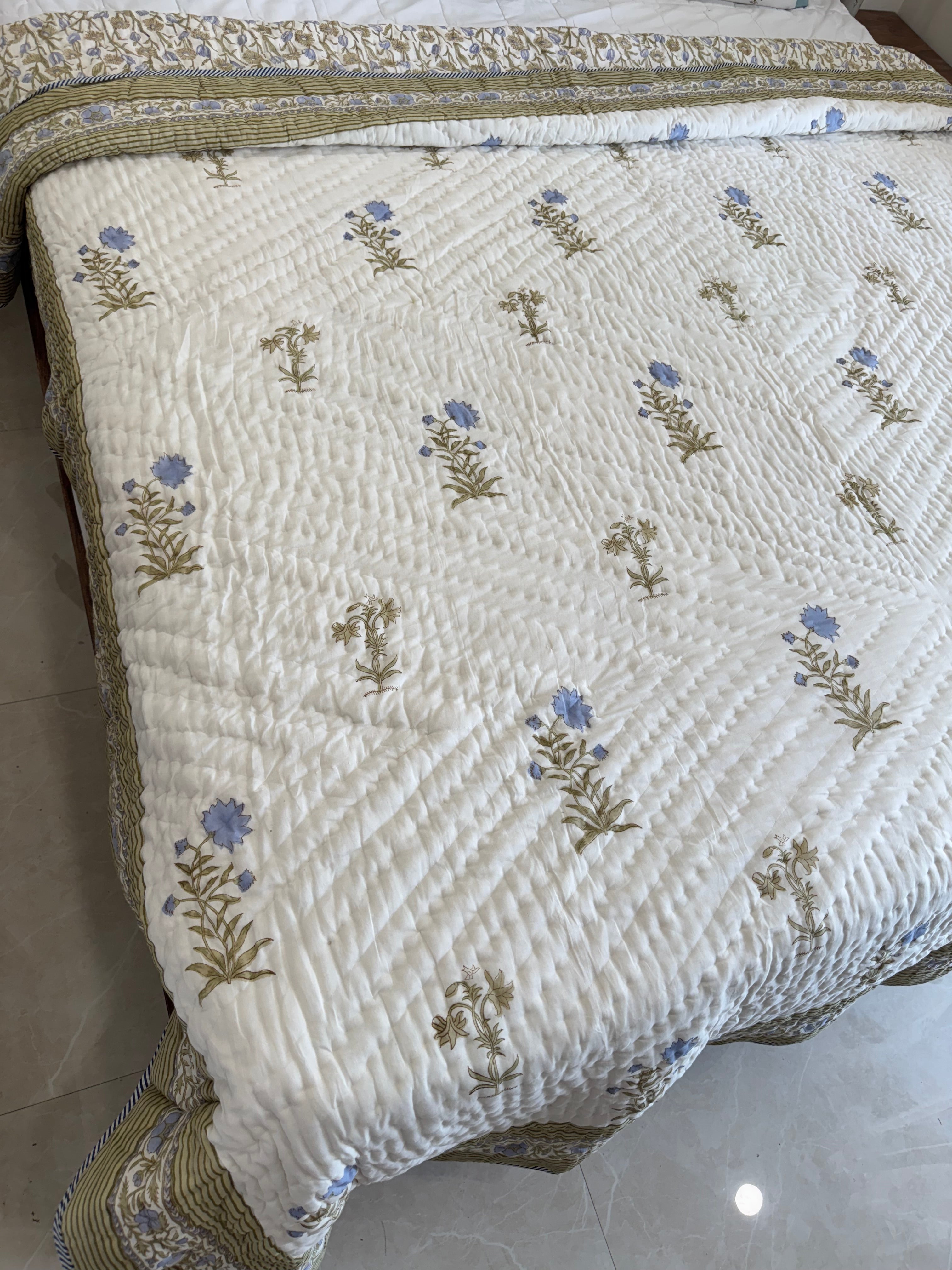 HAND BLOCK PRINTED REVERSIBLE QUILT (DOUBLE BED)